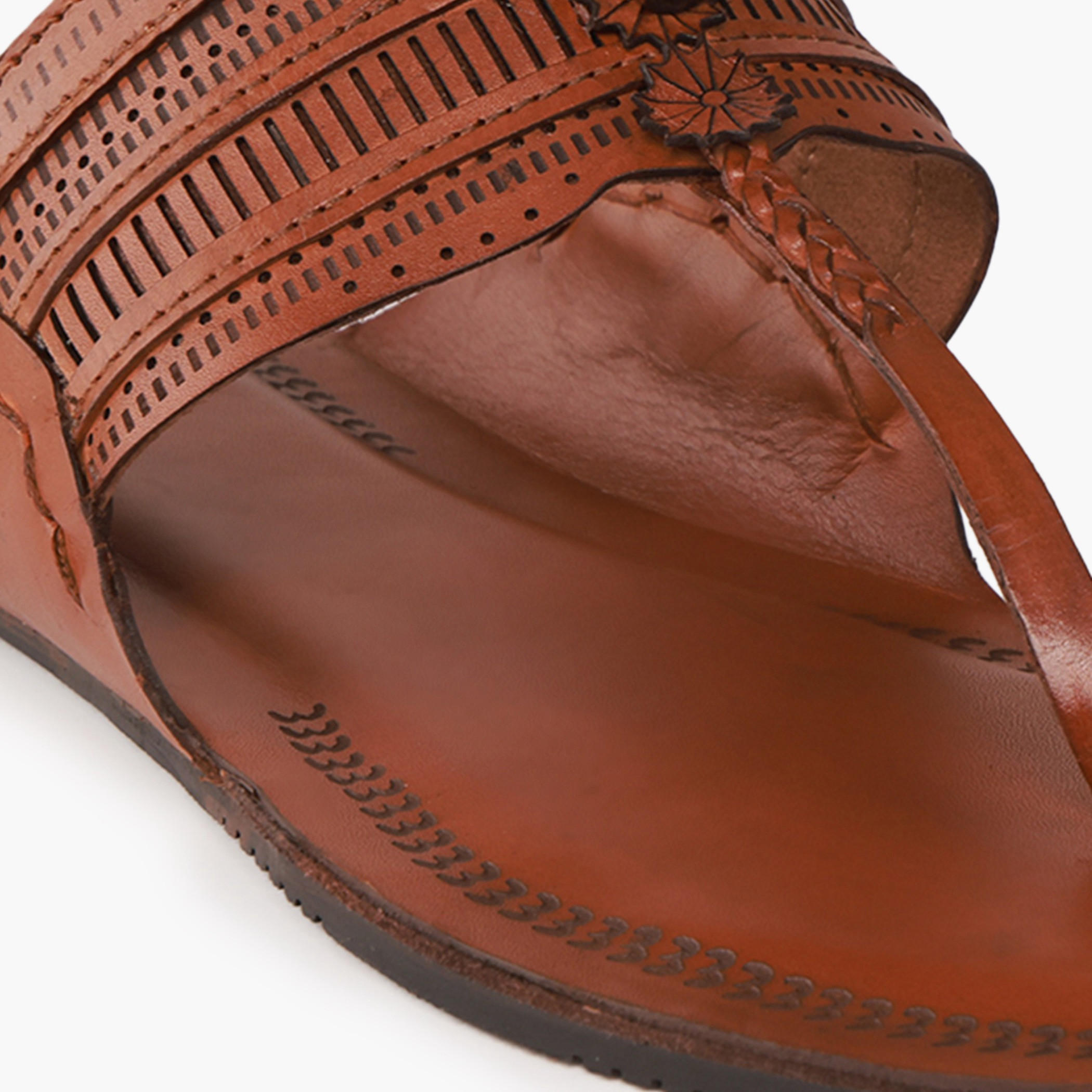 صندل جلد مريح بحزام مثقّب للرجال من دوشيني-men-shoes-sandals-image-4