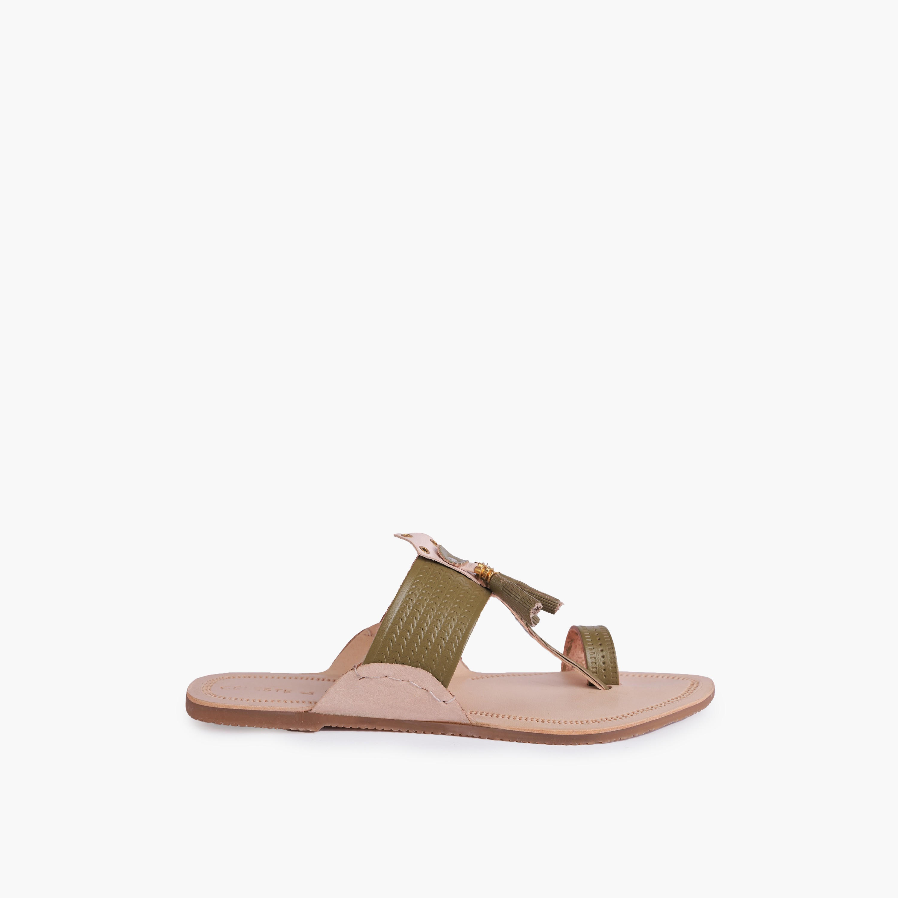 صندل جلد بتفاصيل شرابة للنساء من سيليست-women-shoes-sandals-flats-image-3