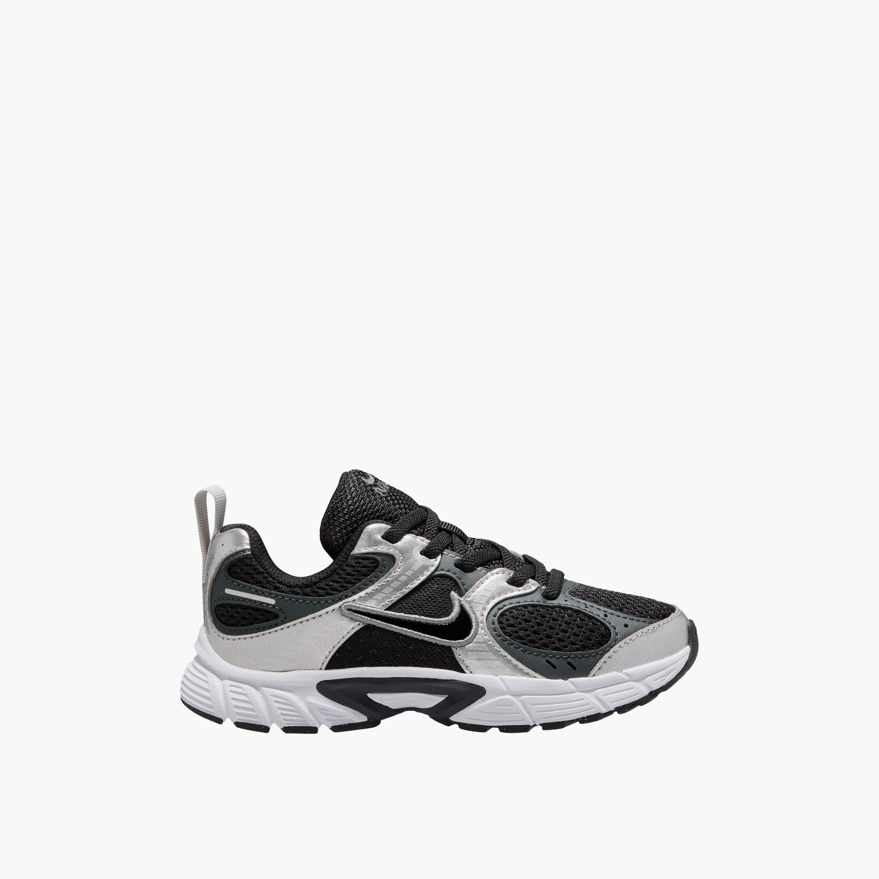 حذاء سنيكرز برباط إغلاق "نايك في5 آر إن آر بي بي" للأولاد من نايك - HQ6412-001-boys-shoes-sneakers-image-1