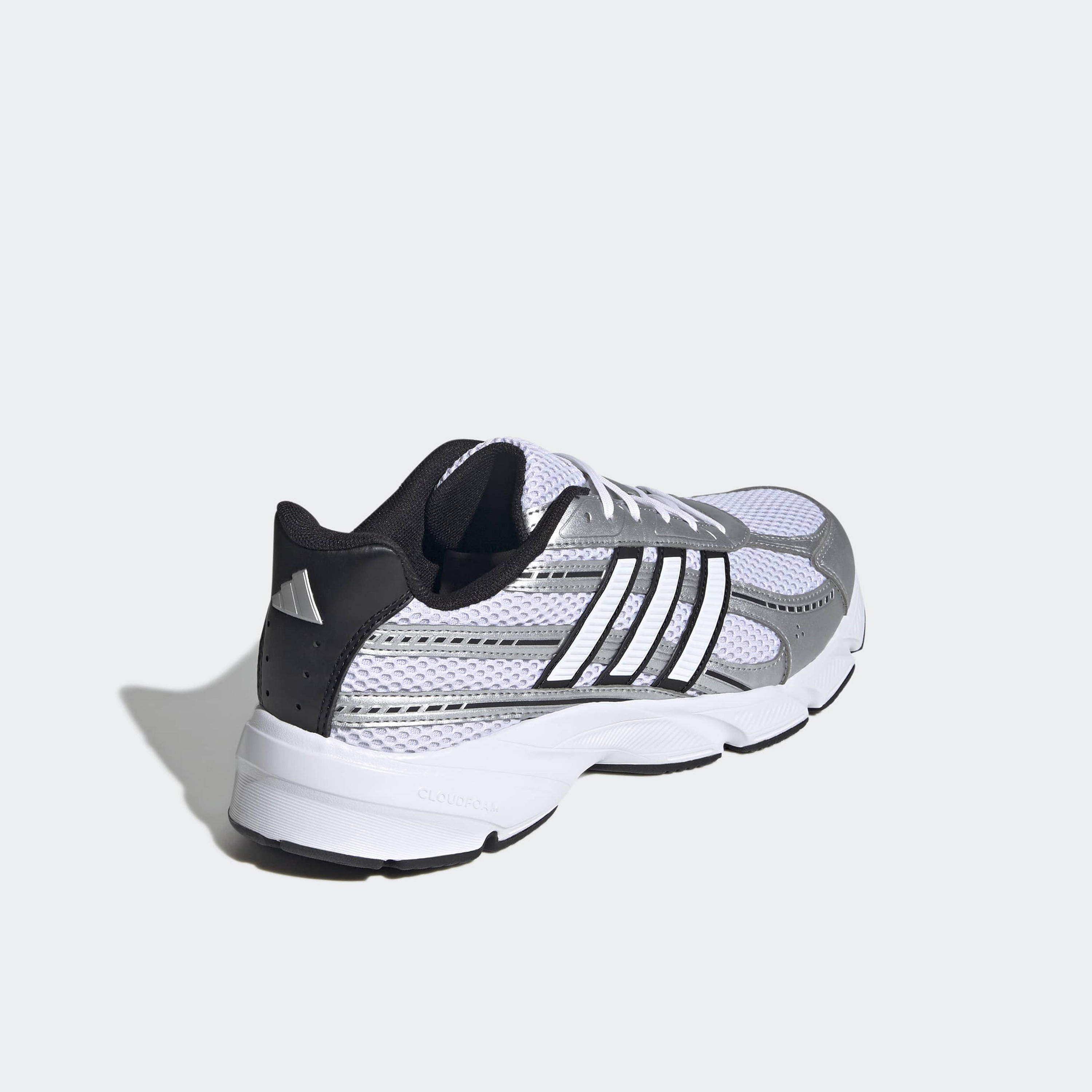 حذاء رياضي تكنوكيوس 2000 برباط إغلاق للرجال من أديداس-sports-men-shoes-image-7