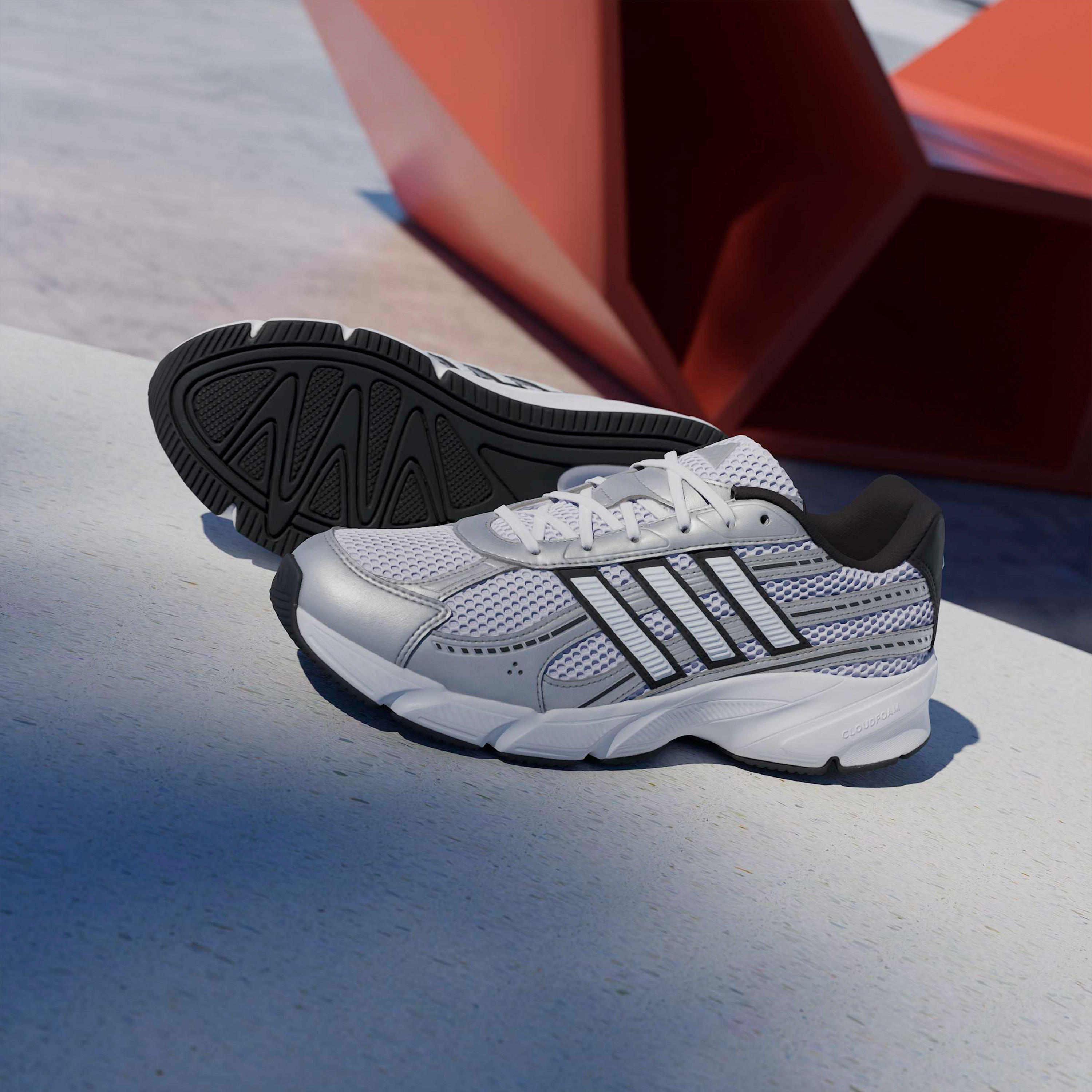 حذاء رياضي تكنوكيوس 2000 برباط إغلاق للرجال من أديداس-sports-men-shoes-image-9