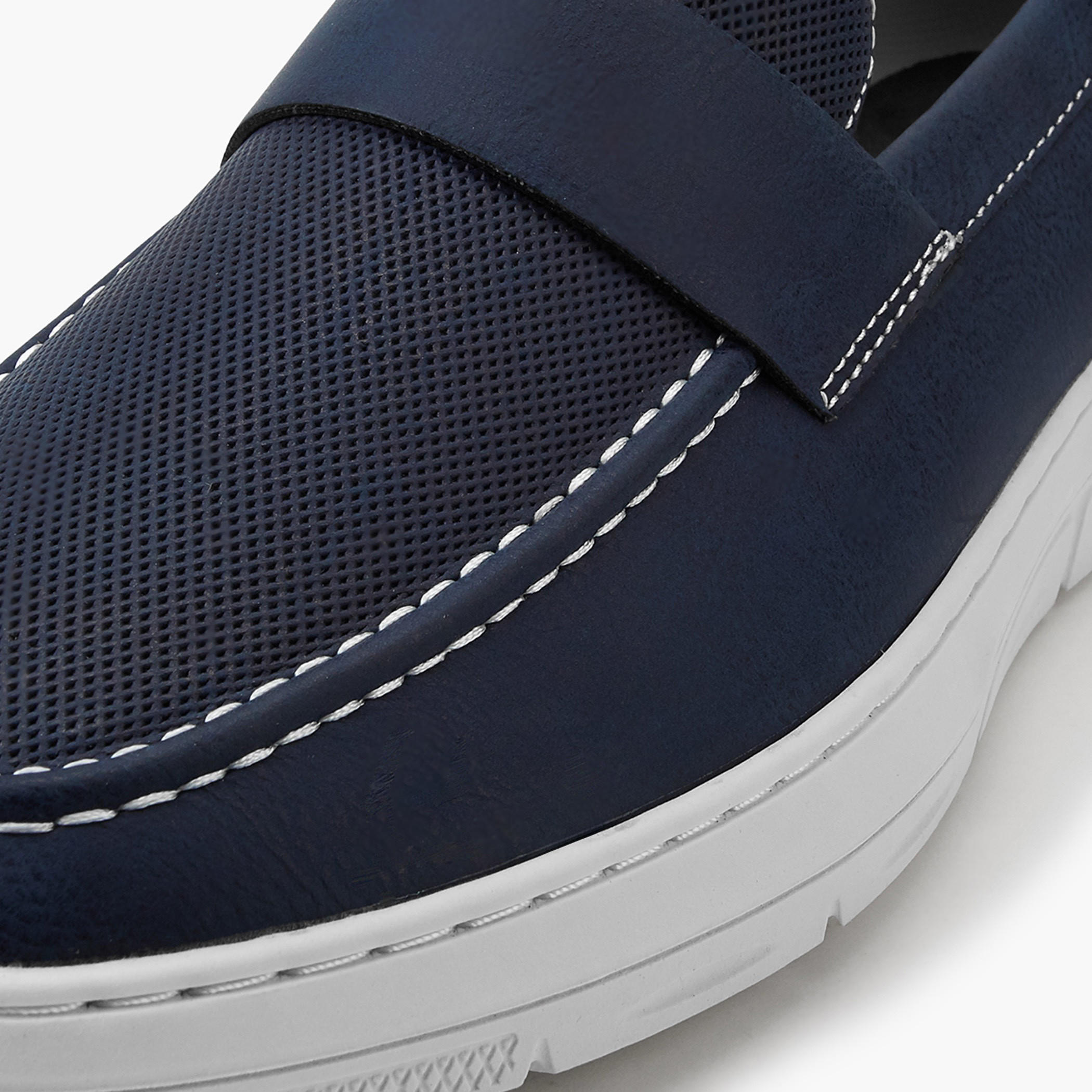 حذء لوفر سادة سهل الارتداء وبألسنة سحب من إل بي إل بواسطة شو إكسبريس-men-shoes-loafersandmoccasins-image-4