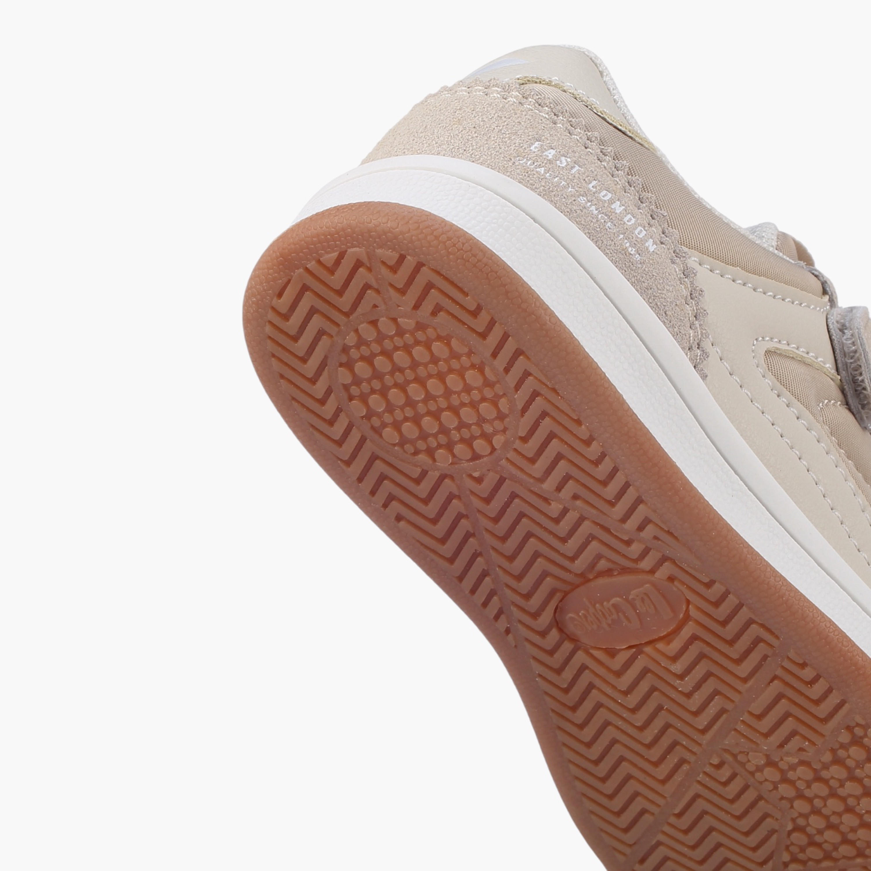 حذاء سنيكرز بشريط إغلاق لاصق للأطفال من لي كوبر-girls-shoes-sneakers-image-5