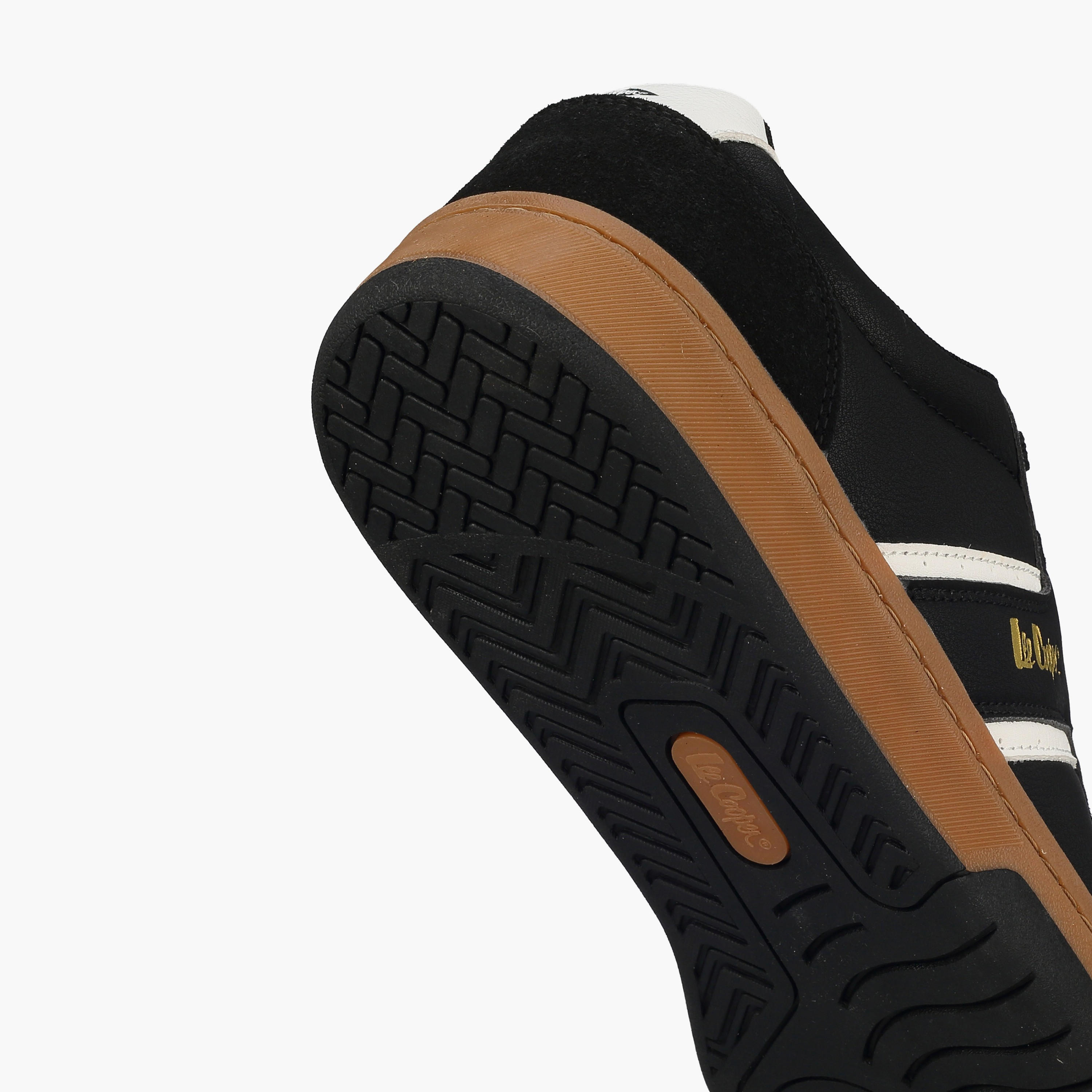حذاء سنيكرز رجالي بطبعة شعار ورباط إغلاق من لي كوبر-men-shoes-sneakers-image-5