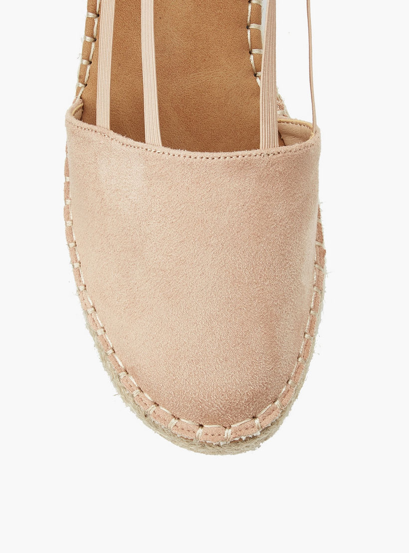 صندل اسبادريل بكعب ويدج وملمس بارز للنساء من بيبرمينت-women-shoes-sandals-heeled-image-4