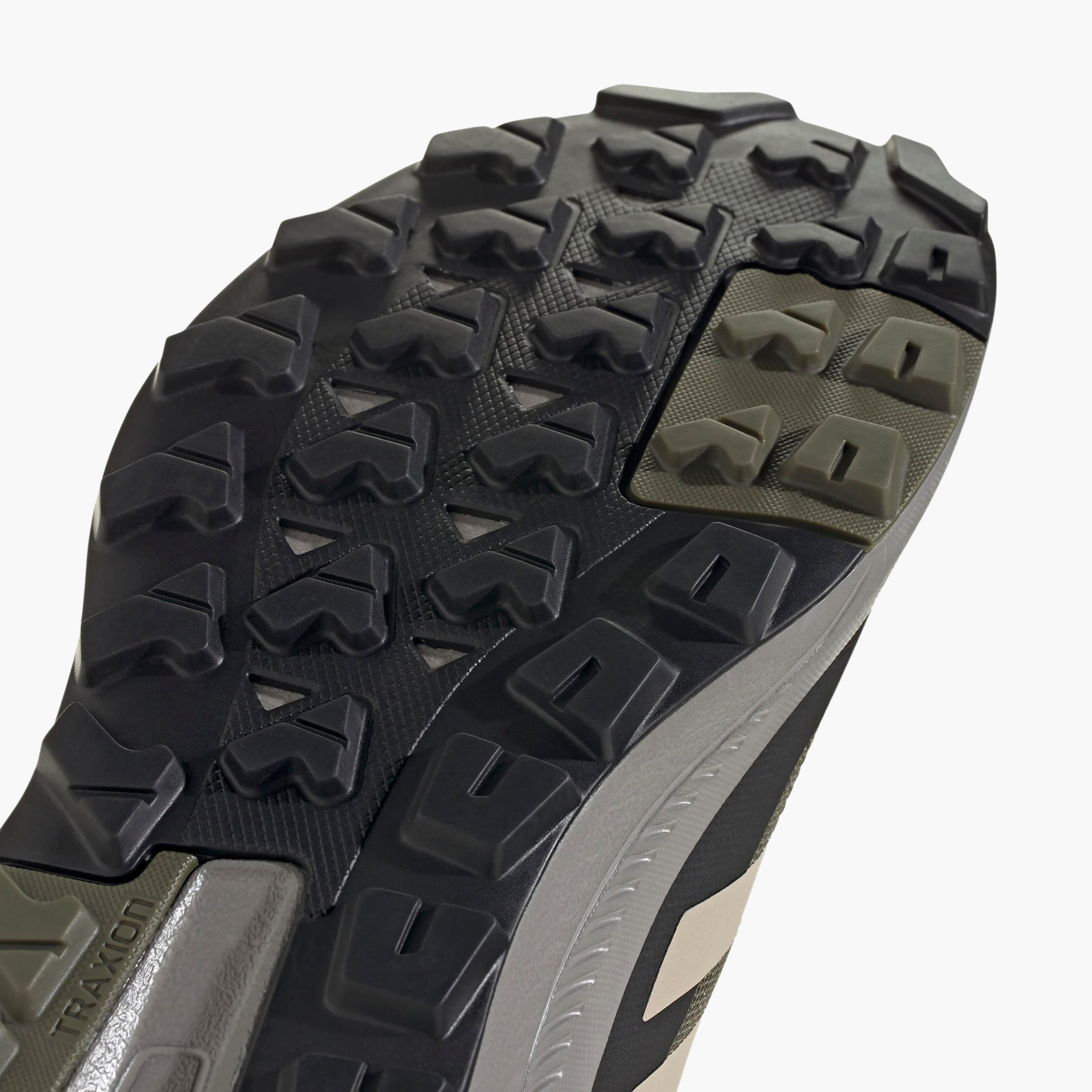 حذاء رياضي برباط إغلاق تيريكس أنيلاندر للرجال من أديداس-sports-men-shoes-image-7