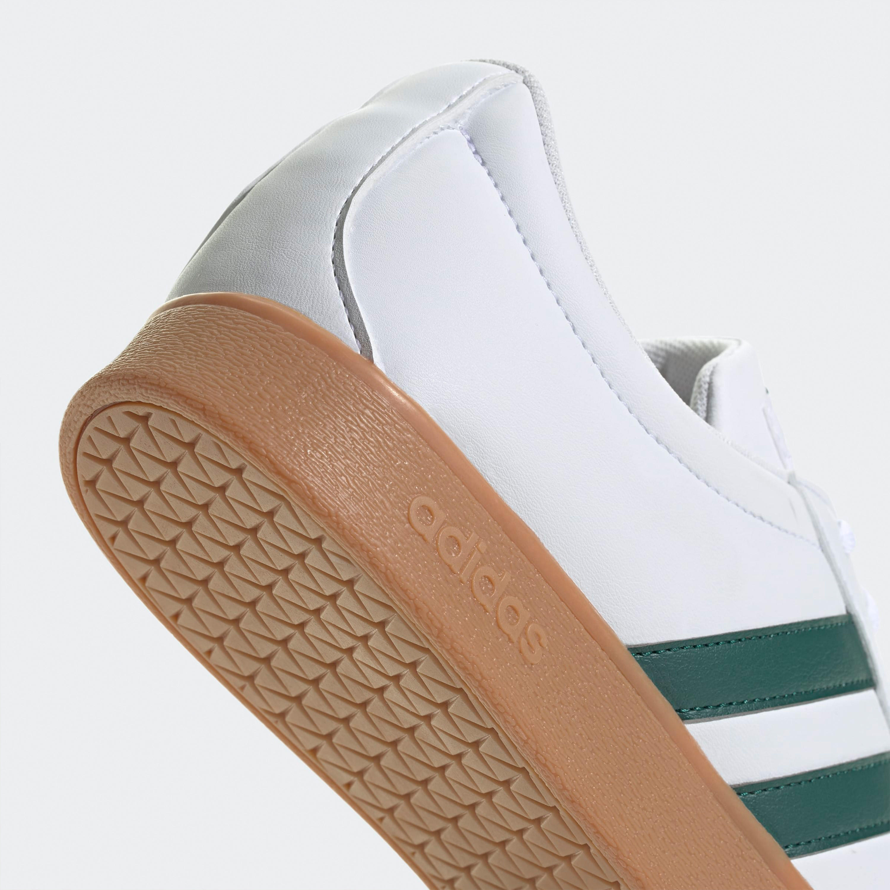 حذاء سنيكرز بطول الكاحل ورباط إغلاق في إل كورت بيس للرجال من أديداس-sports-men-shoes-image-5