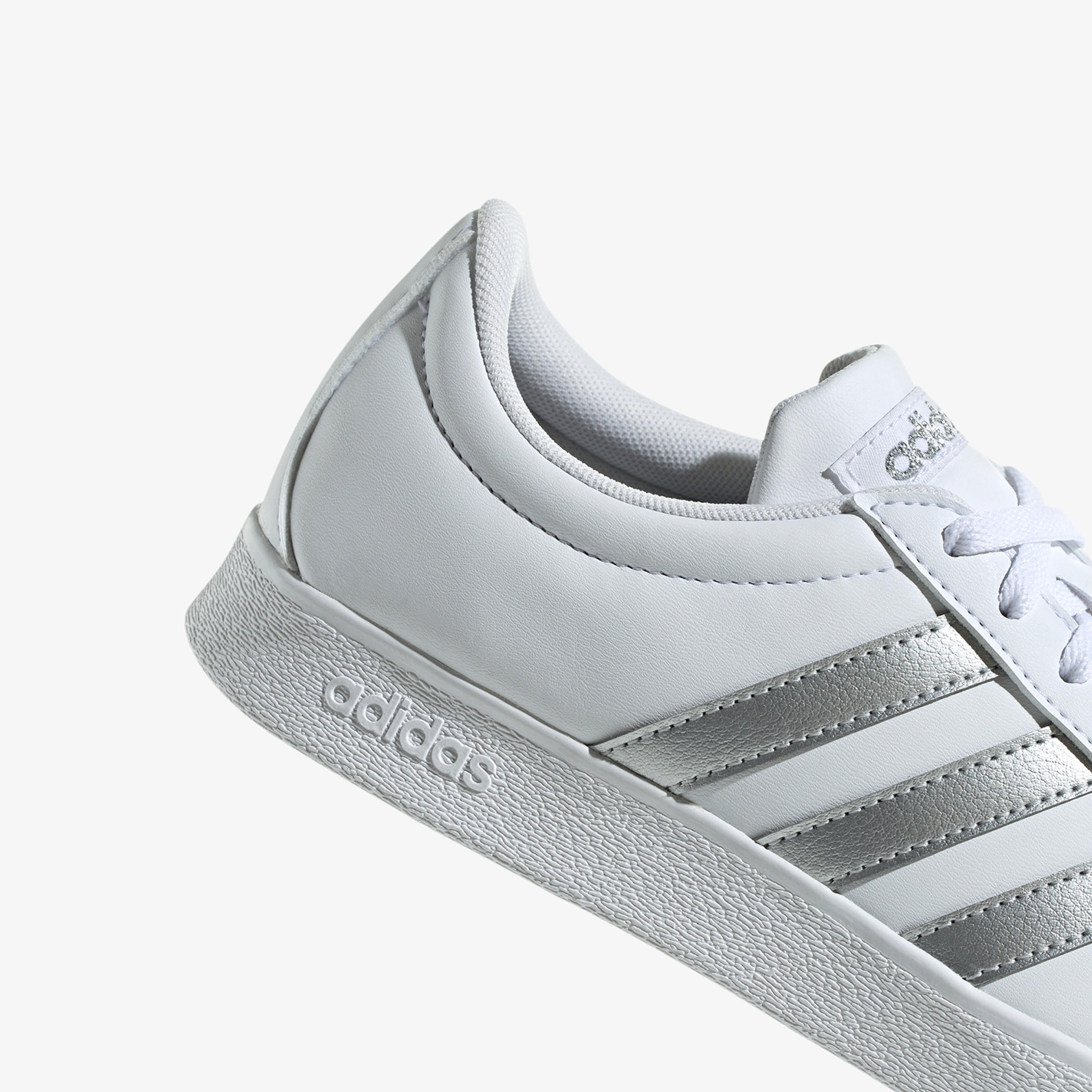 حذاء تنس برباط إغلاق للنساء من أديداس - VL COURT BASE-sports-women-shoes-image-8