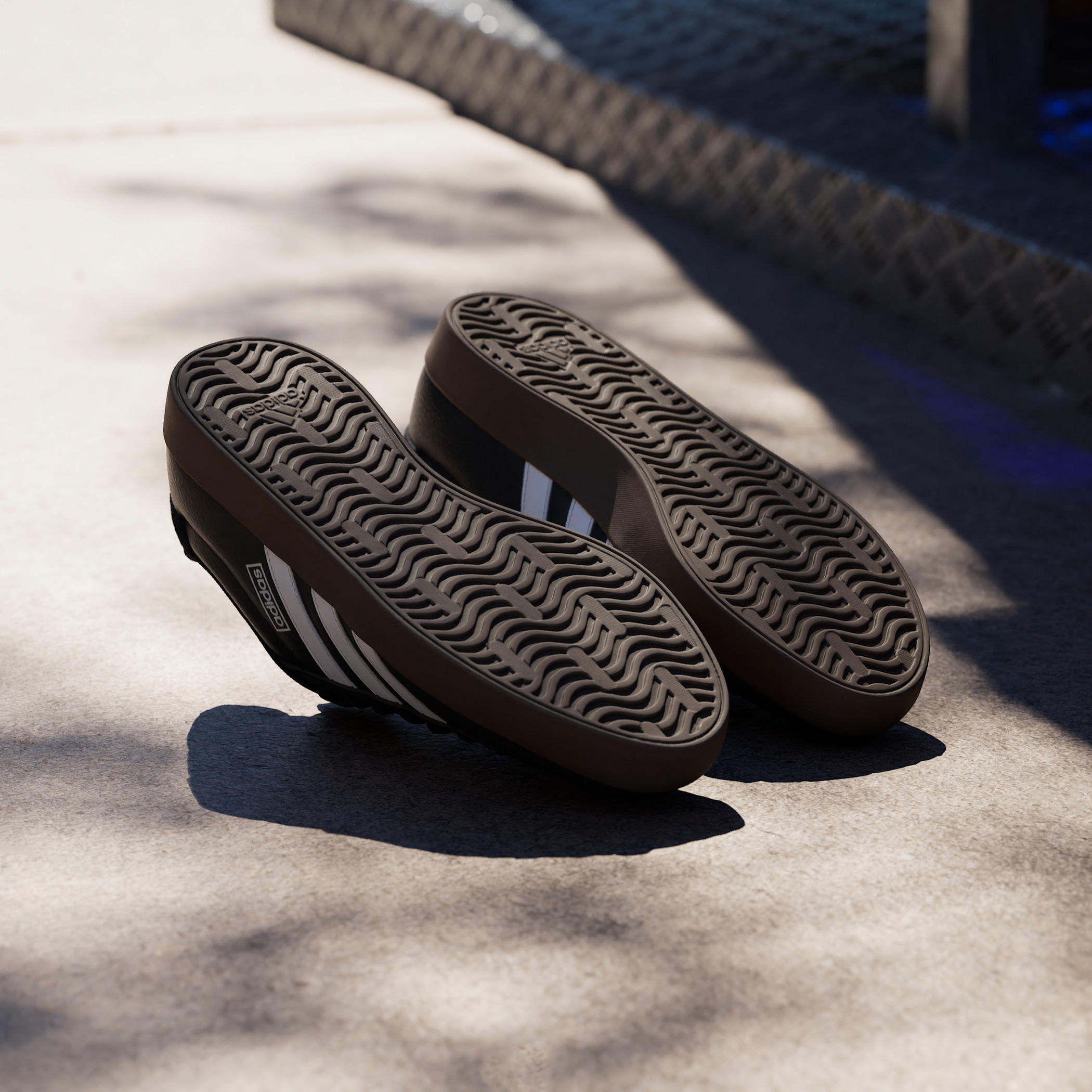 حذاء سنيكرز سادة برباط إغلاق للنساء من أديداس - VL COURT 3.0-sports-women-shoes-image-10