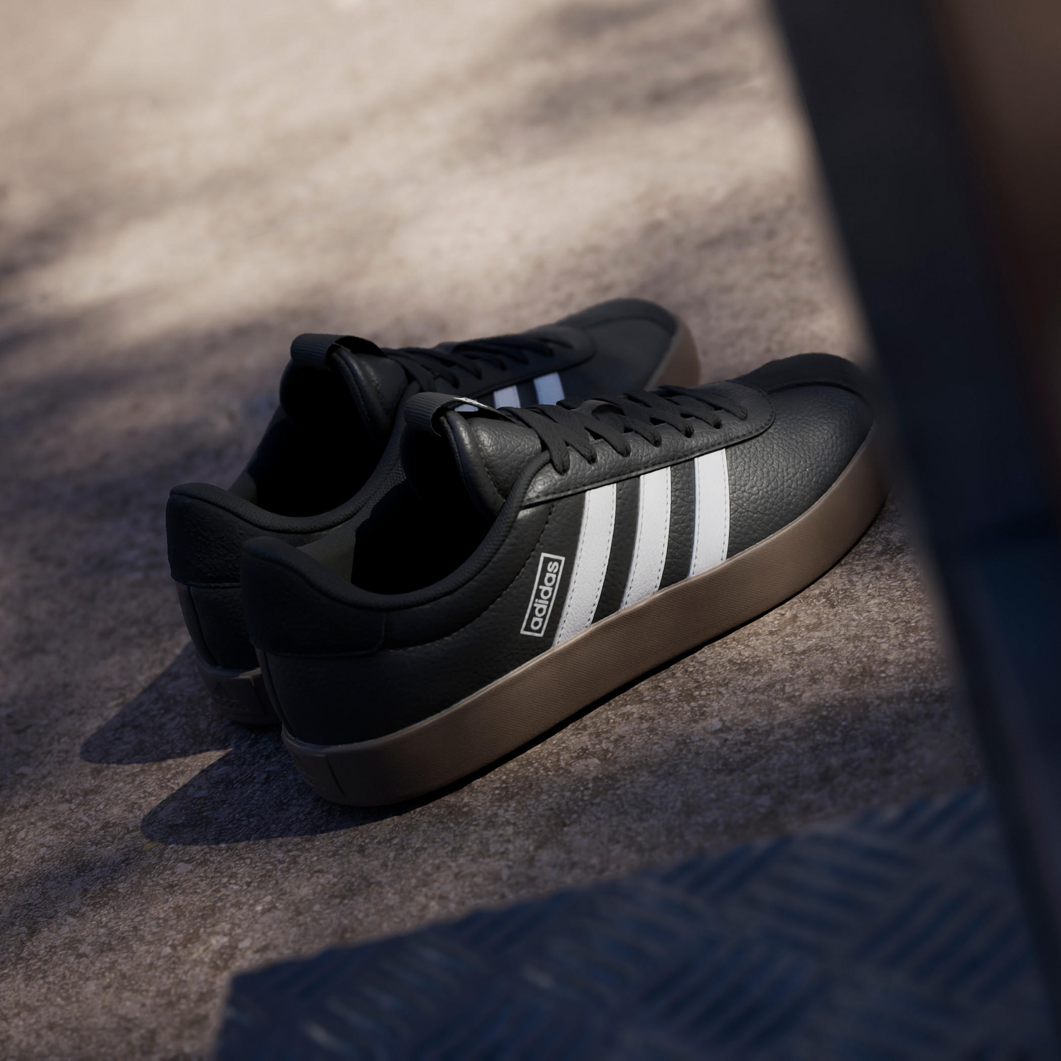 حذاء سنيكرز سادة برباط إغلاق للنساء من أديداس - VL COURT 3.0-sports-women-shoes-image-12
