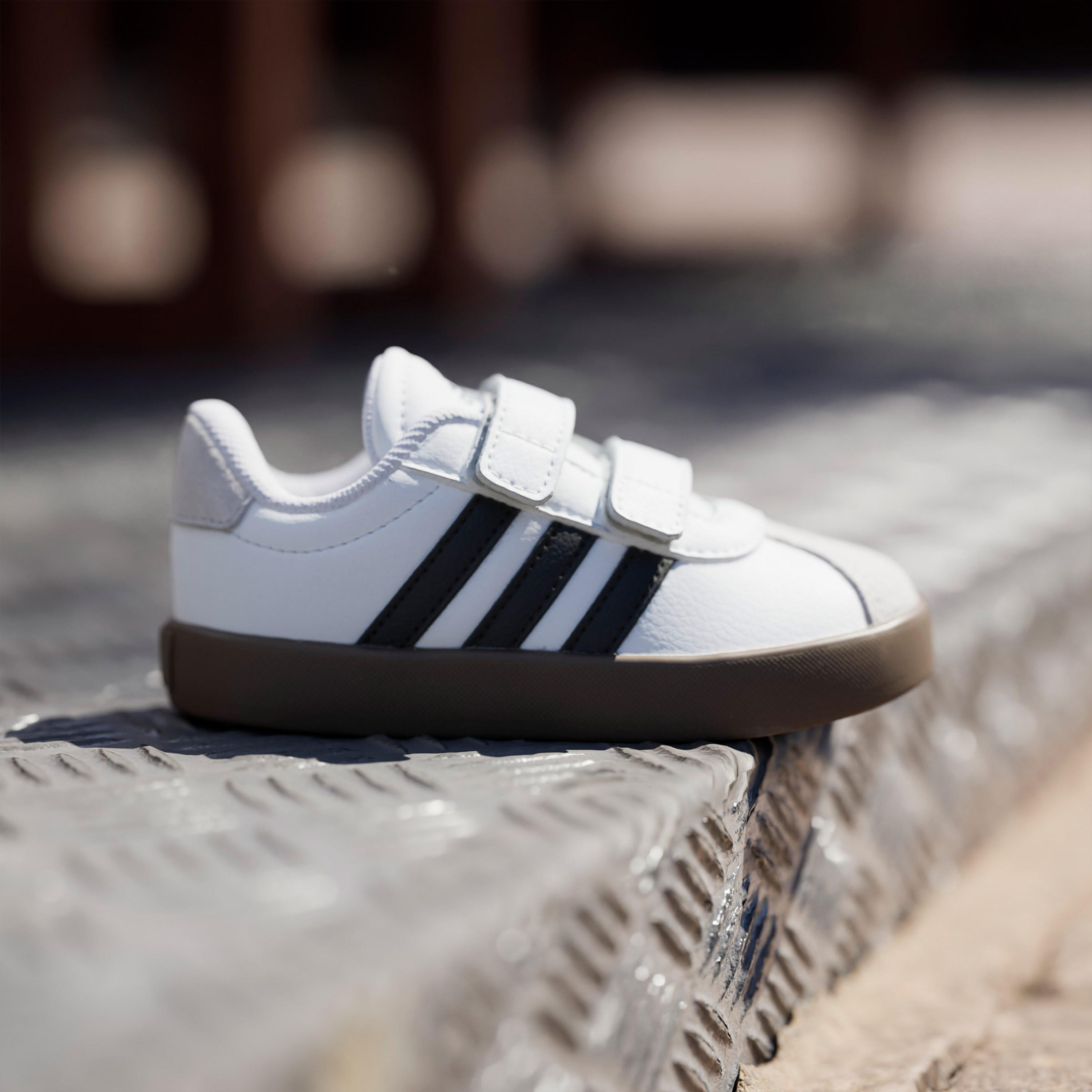 حذاء سنيكرز بطول الكاحل وشريط إغلاق لاصق في إل كورت 3.0 للأولاد من أديداس-baby-boys-shoes-closedshoes-image-9