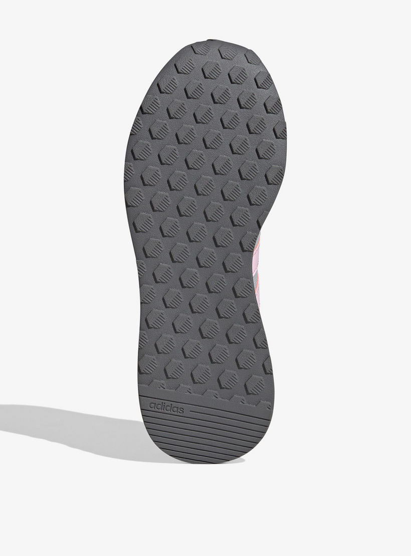حذاء جري برباط إغلاق للنساء من أديداس - RUN50S-sports-women-shoes-image-4
