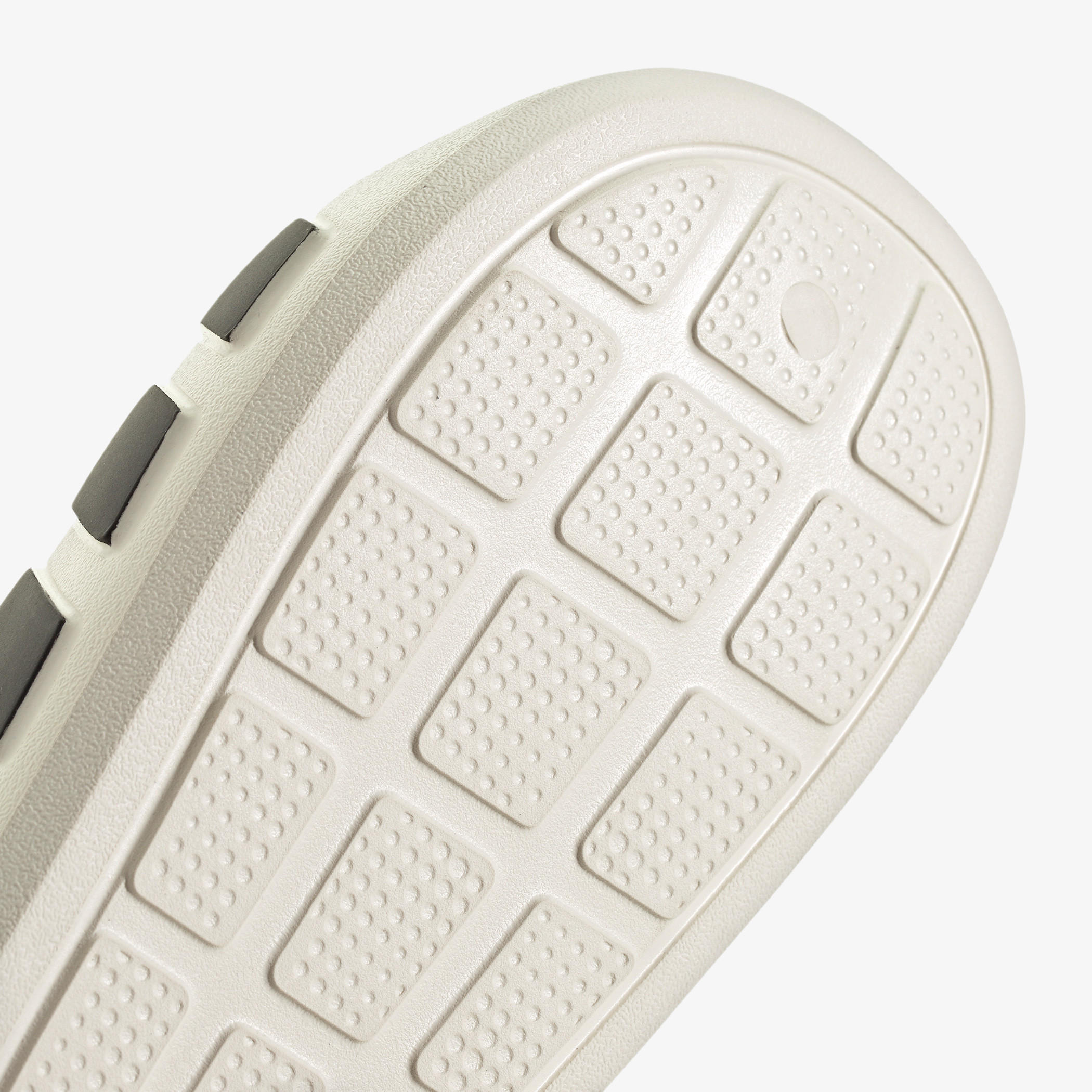 شبشب بقوالب ملونة للرجال من أديداس- ADILETTE FLOW-men-shoes-flipflopsandslides-image-8
