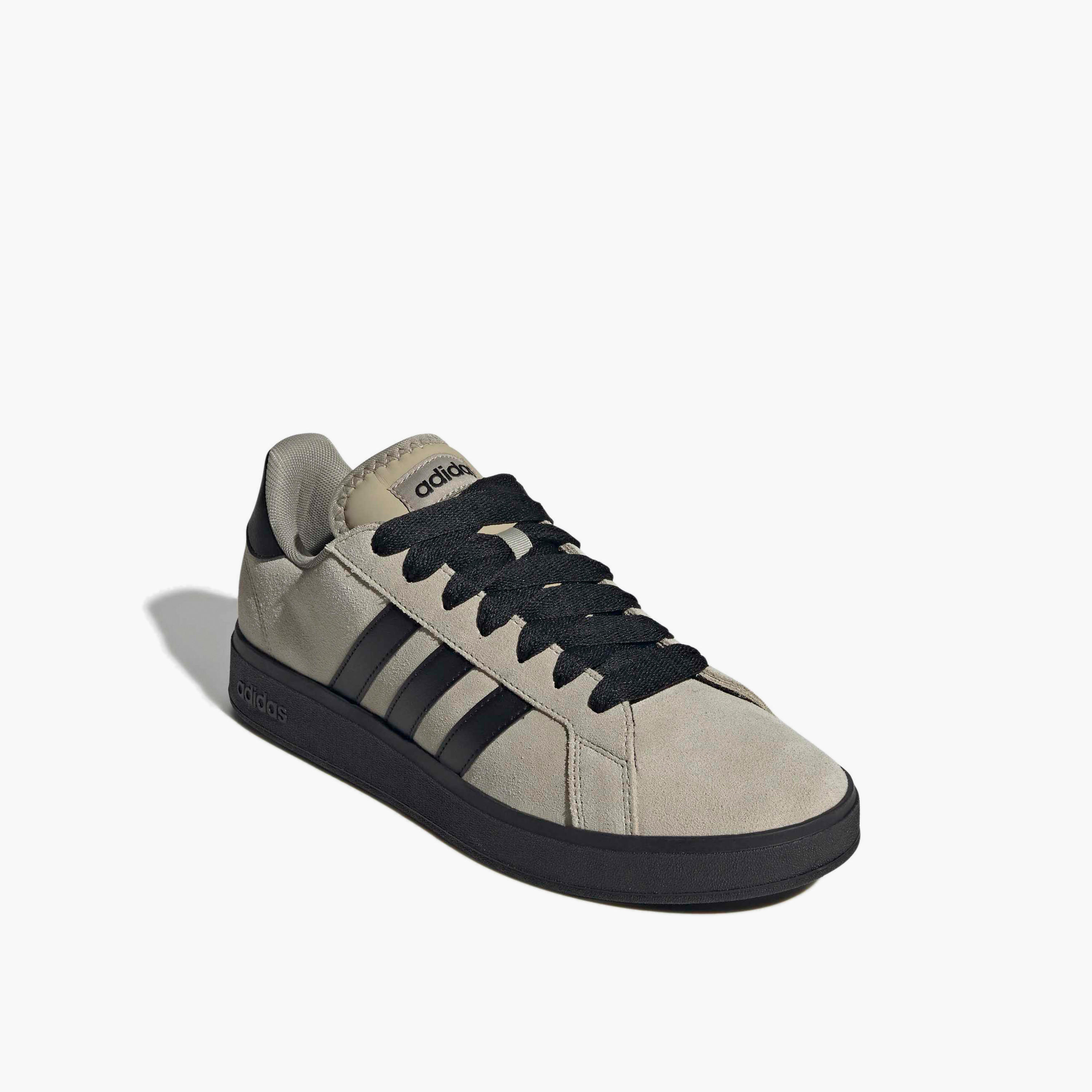 حذاء سنيكرز برباط إغلاق وطول الكاحل جراند كورت باس 00أس للرجال من أديداس-sports-men-shoes-image-1