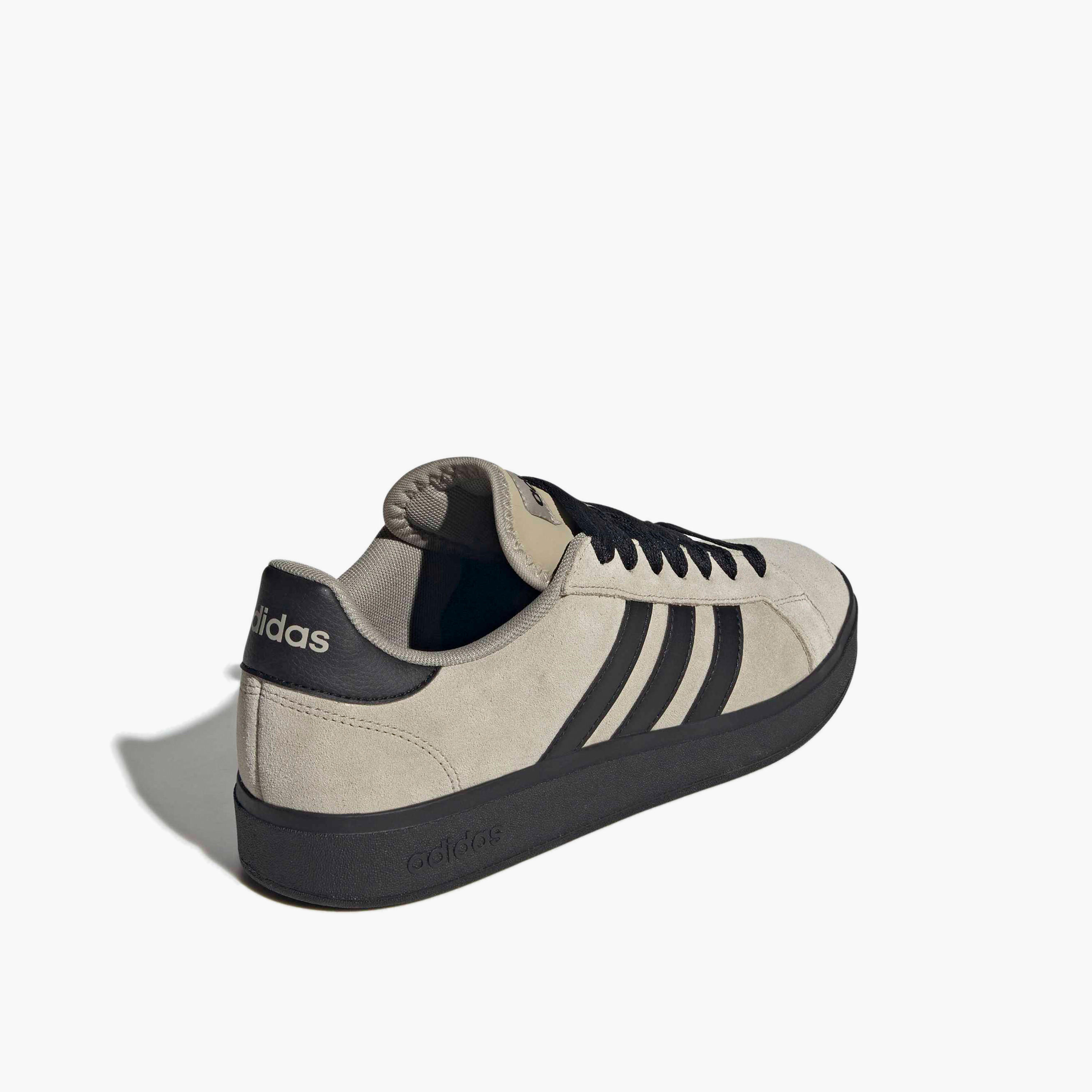 حذاء سنيكرز برباط إغلاق وطول الكاحل جراند كورت باس 00أس للرجال من أديداس-sports-men-shoes-image-5