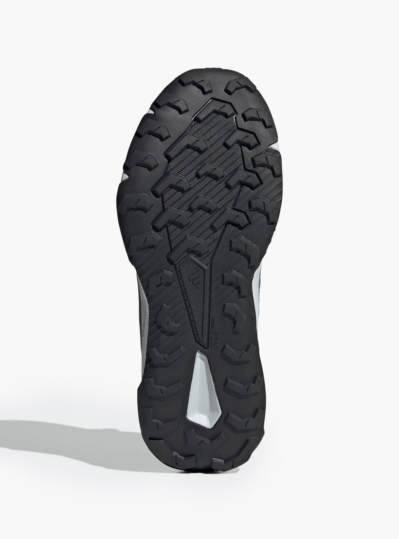 حذاء رياضي برباط إغلاق تيريكس تريسفايندر للنساء من أديداس-women-shoes-sports-image-5