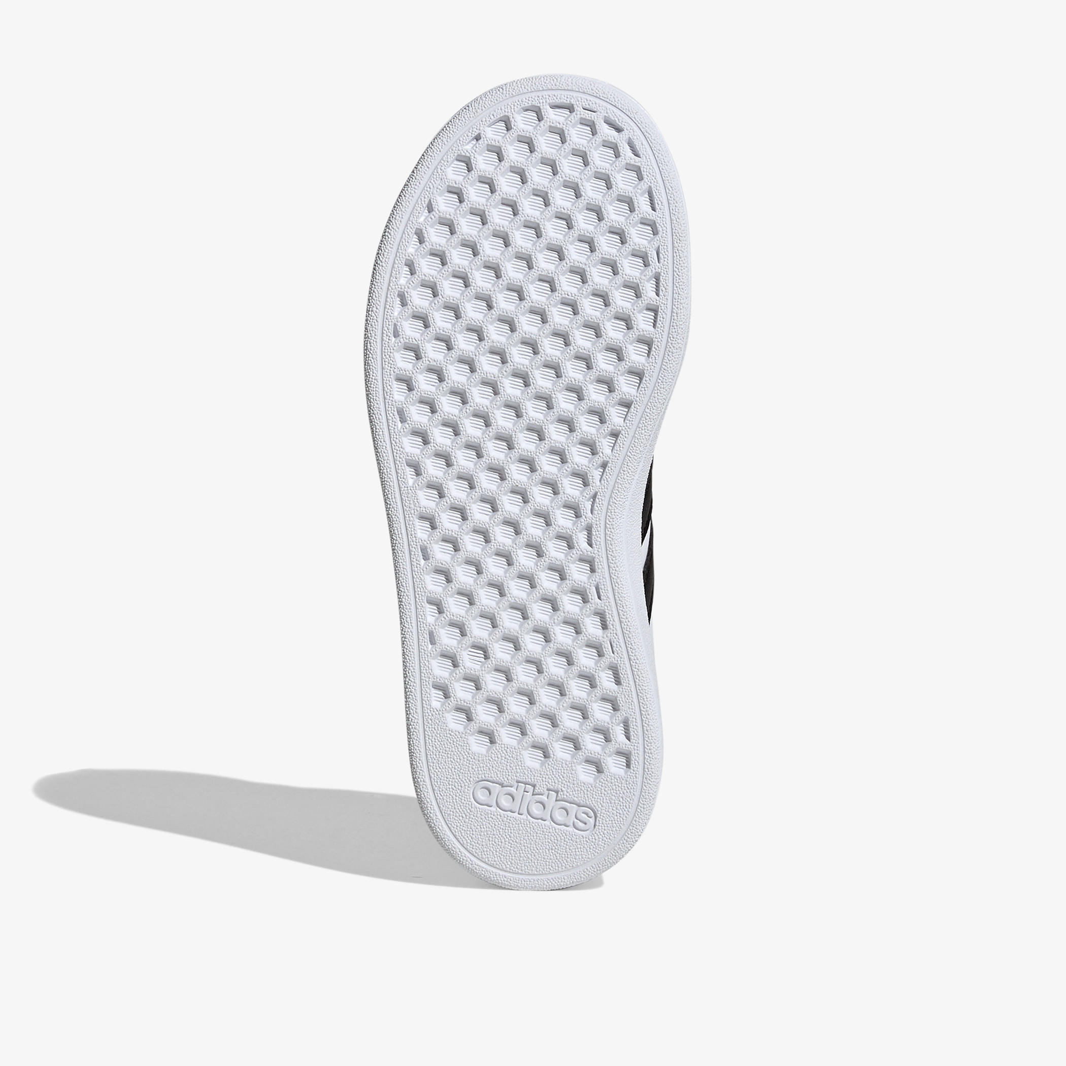 حذاء تنس متين بشريط إغلاق جراند كورت 2.0 إي أي سي للأطفال من أديداس-sports-boys-shoes-image-4