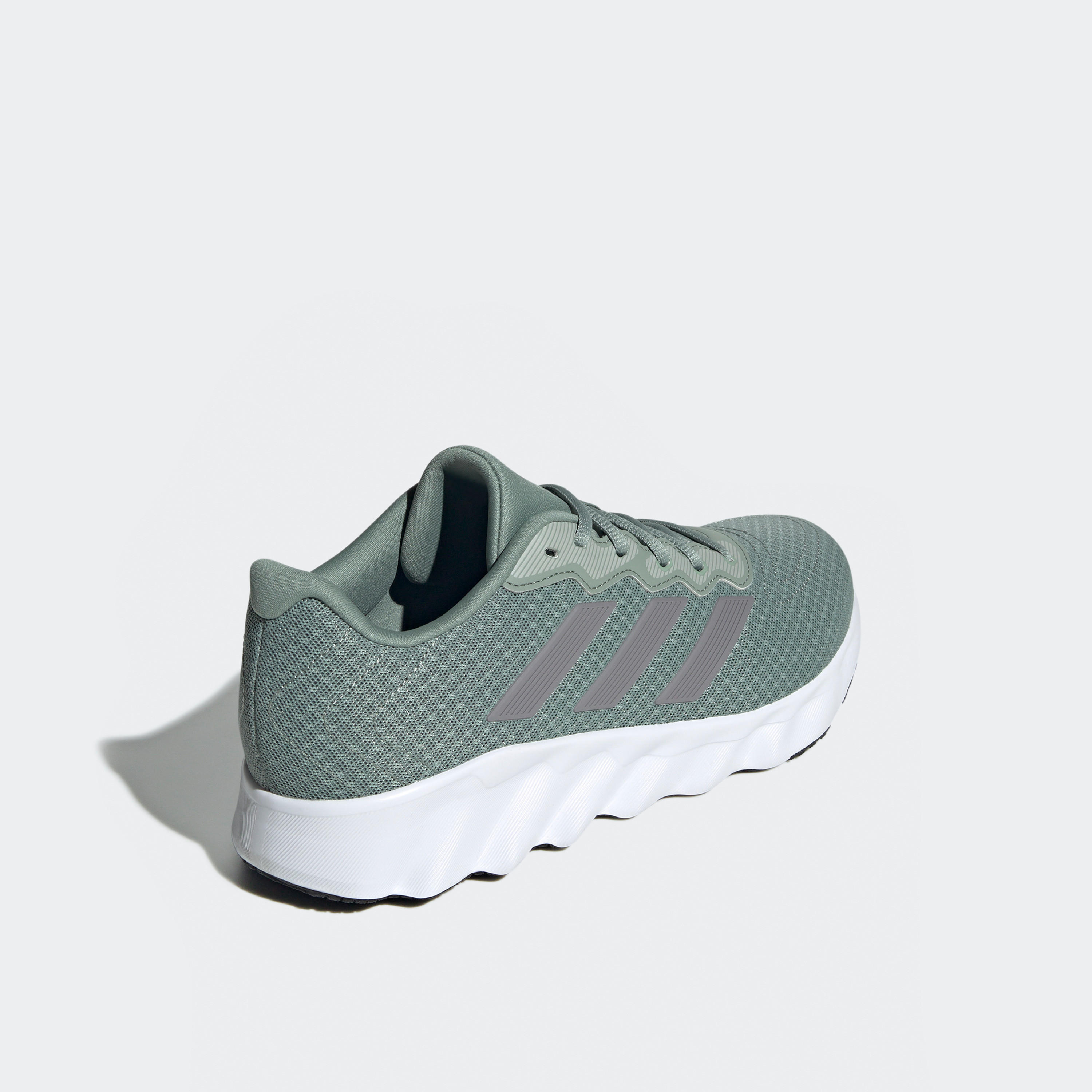 حذاء جري برباط إغلاق سويتش موف يو للرجال من أديداس-sports-men-shoes-image-5