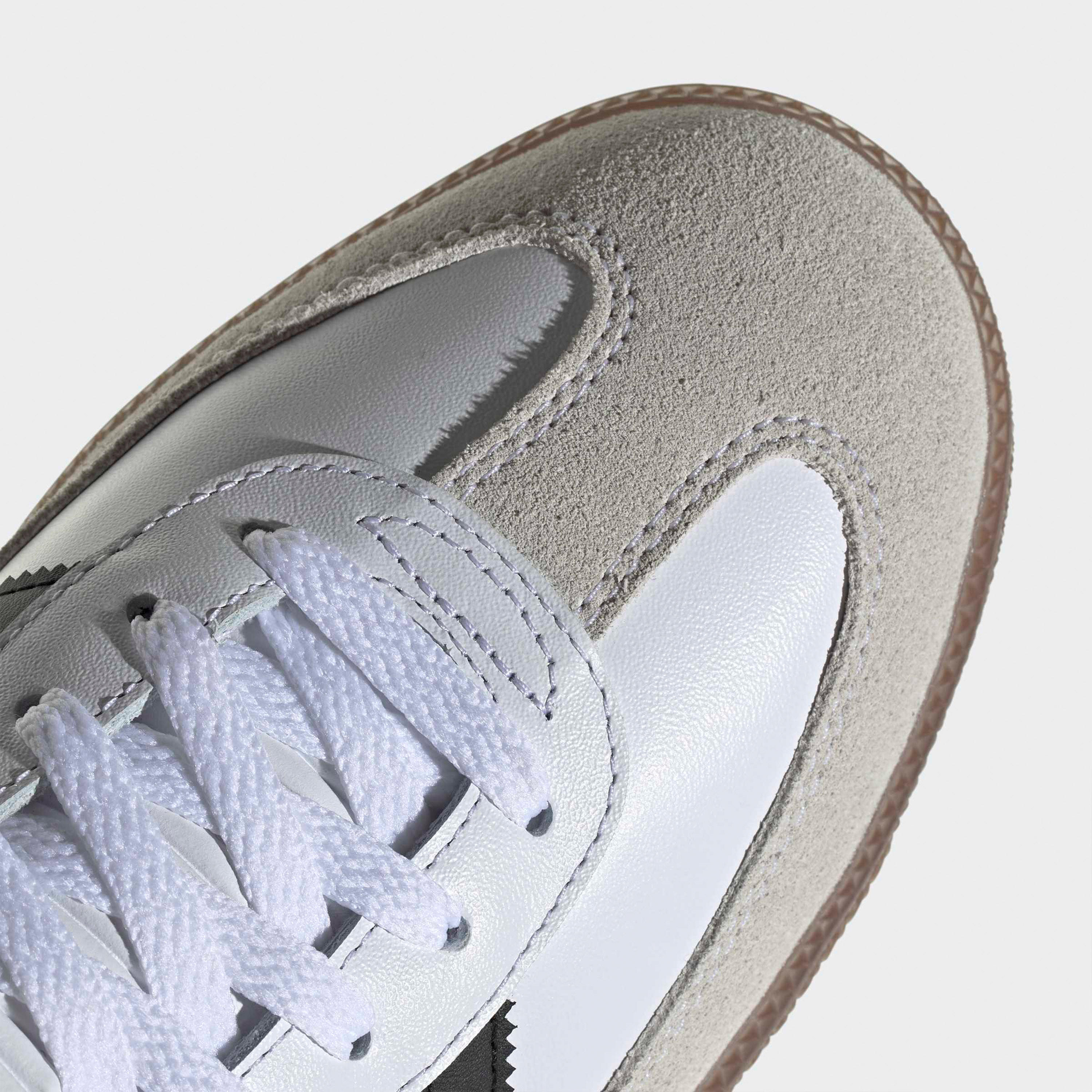 حذاء سنيكرز برباط سامبا للرجال من أديداس-men-shoes-sneakers-image-4