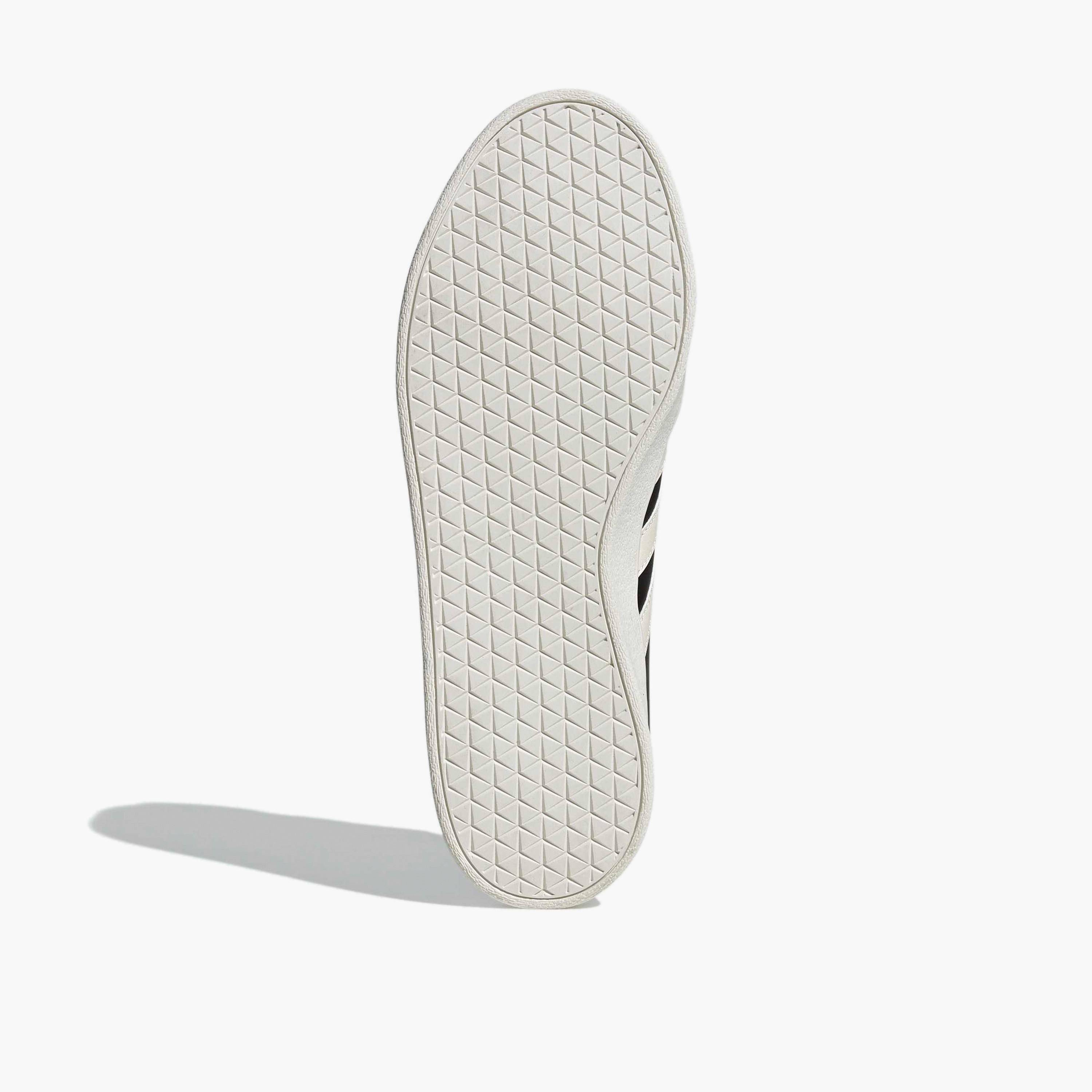 حذاء سنيكرز برباط في إل كورت بيز للرجال من أديداس-sports-men-shoes-image-6