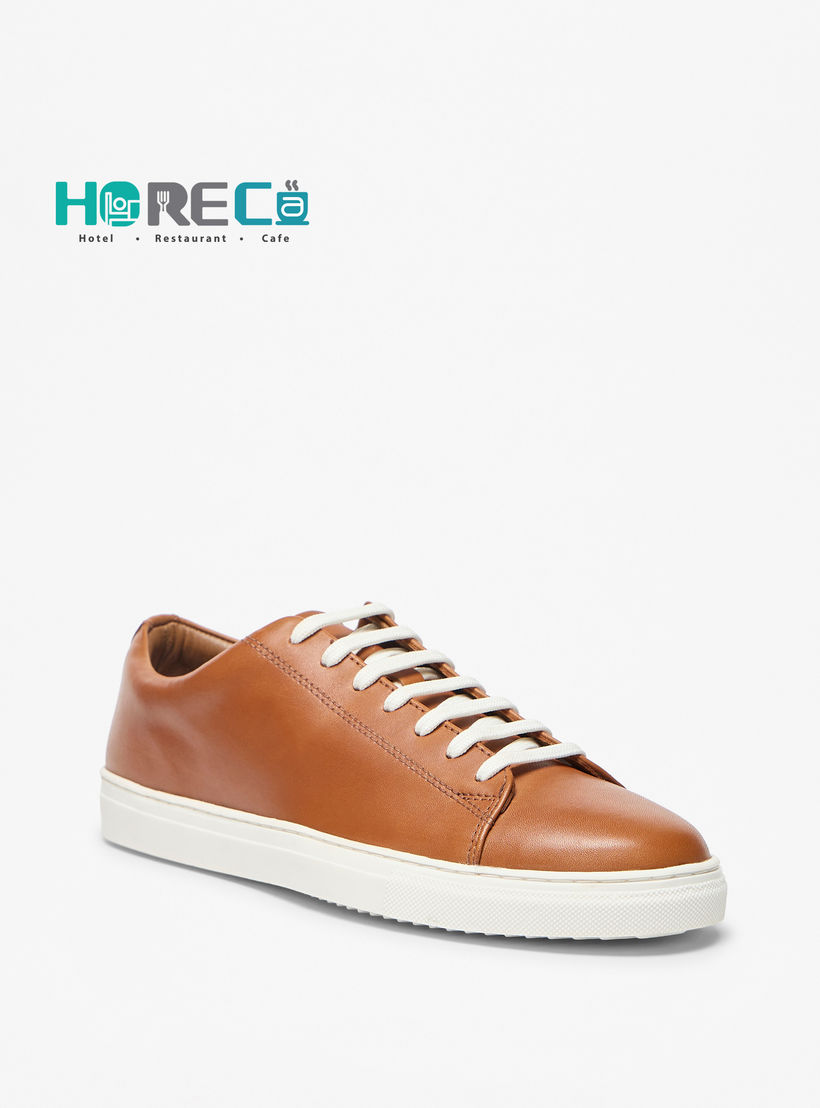 حذاء بروفيشنال سادة برباط إغلاق للنساء من لي كوبر-women-shoes-sneakers-image-1