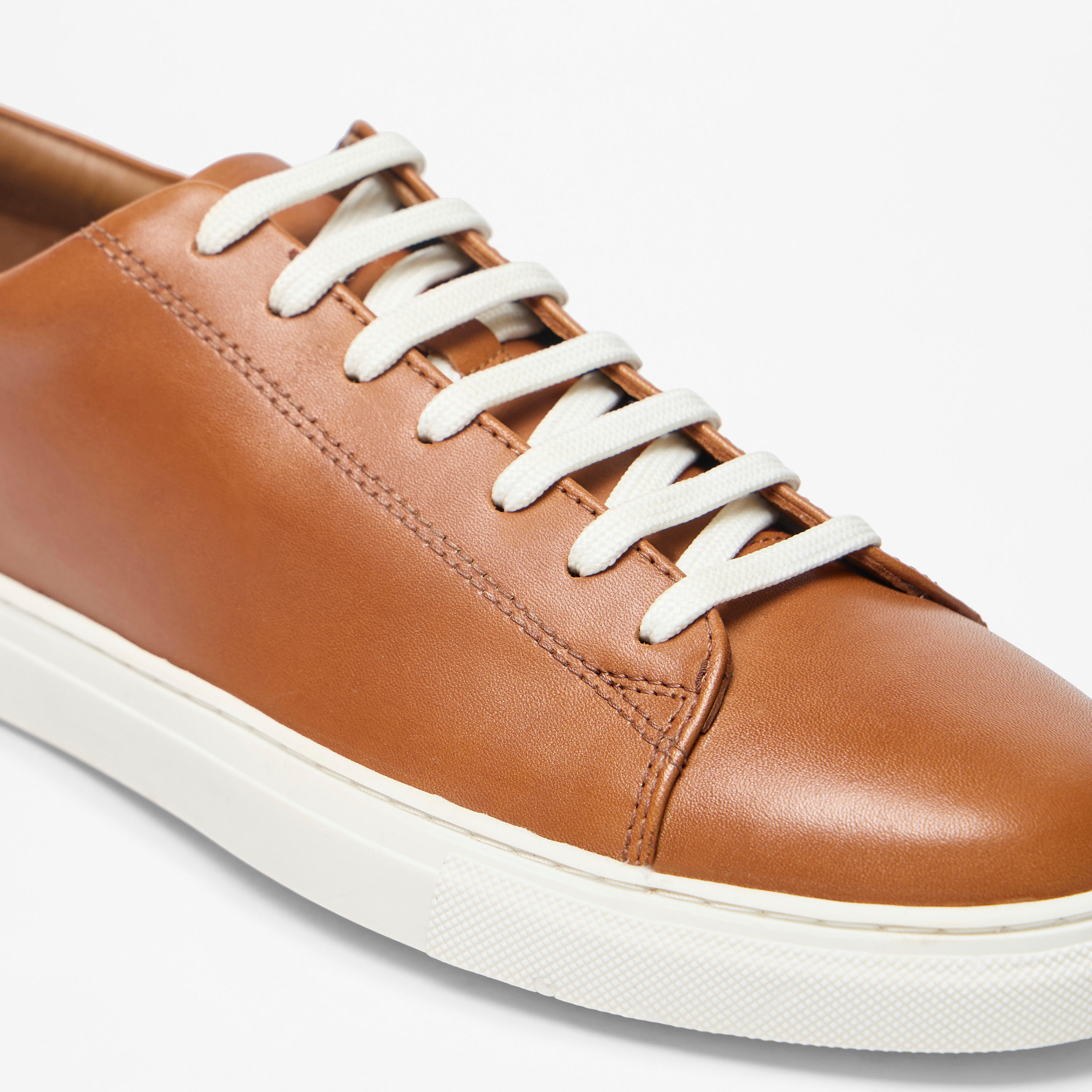 حذاء بروفيشنال سادة برباط إغلاق للنساء من لي كوبر-women-shoes-sneakers-image-5