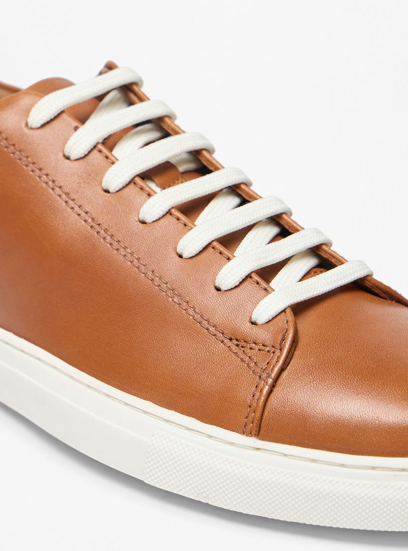 حذاء بروفيشنال سادة برباط إغلاق للنساء من لي كوبر-women-shoes-sneakers-image-5