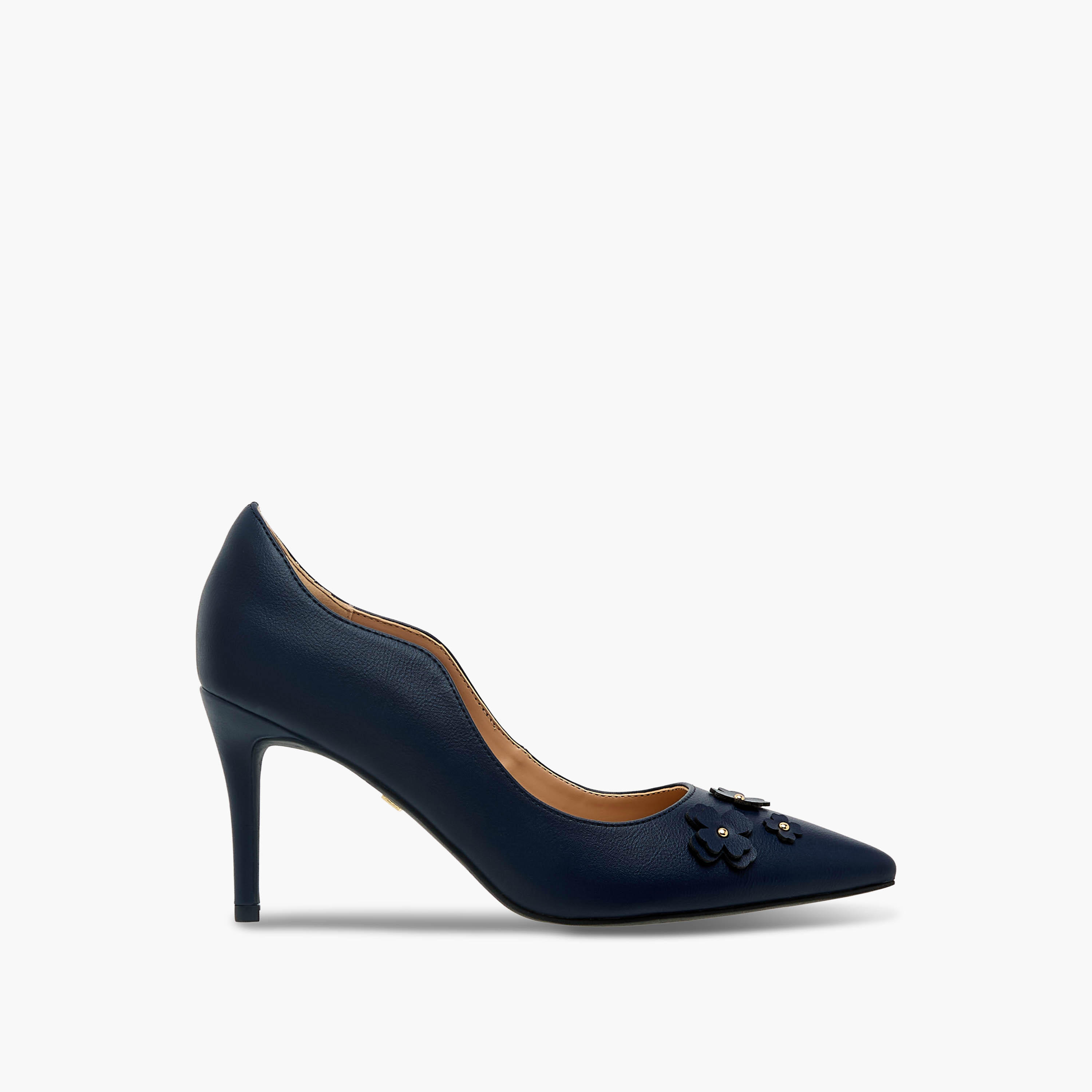 حذاء كلاسيكي بكعب رفيع وزخارف زهرية للنساء من سيليست-women-shoes-heels-image-3