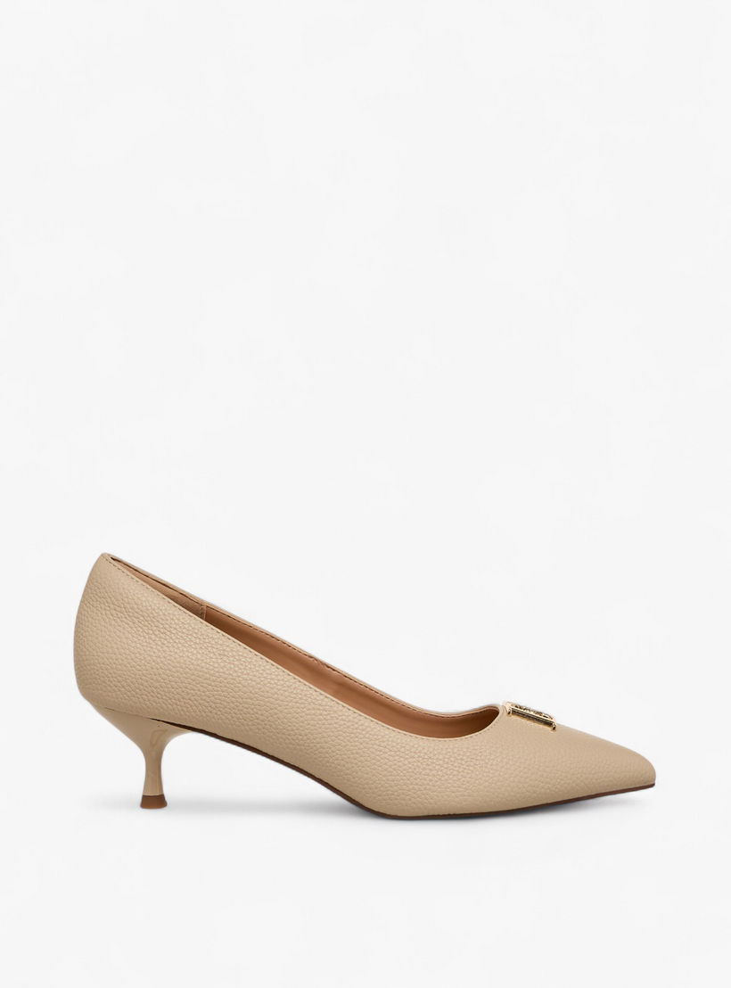 حذاء كلاسيكي بكعب صغير وزينة شعار للنساء من إيل-women-shoes-heels-image-3