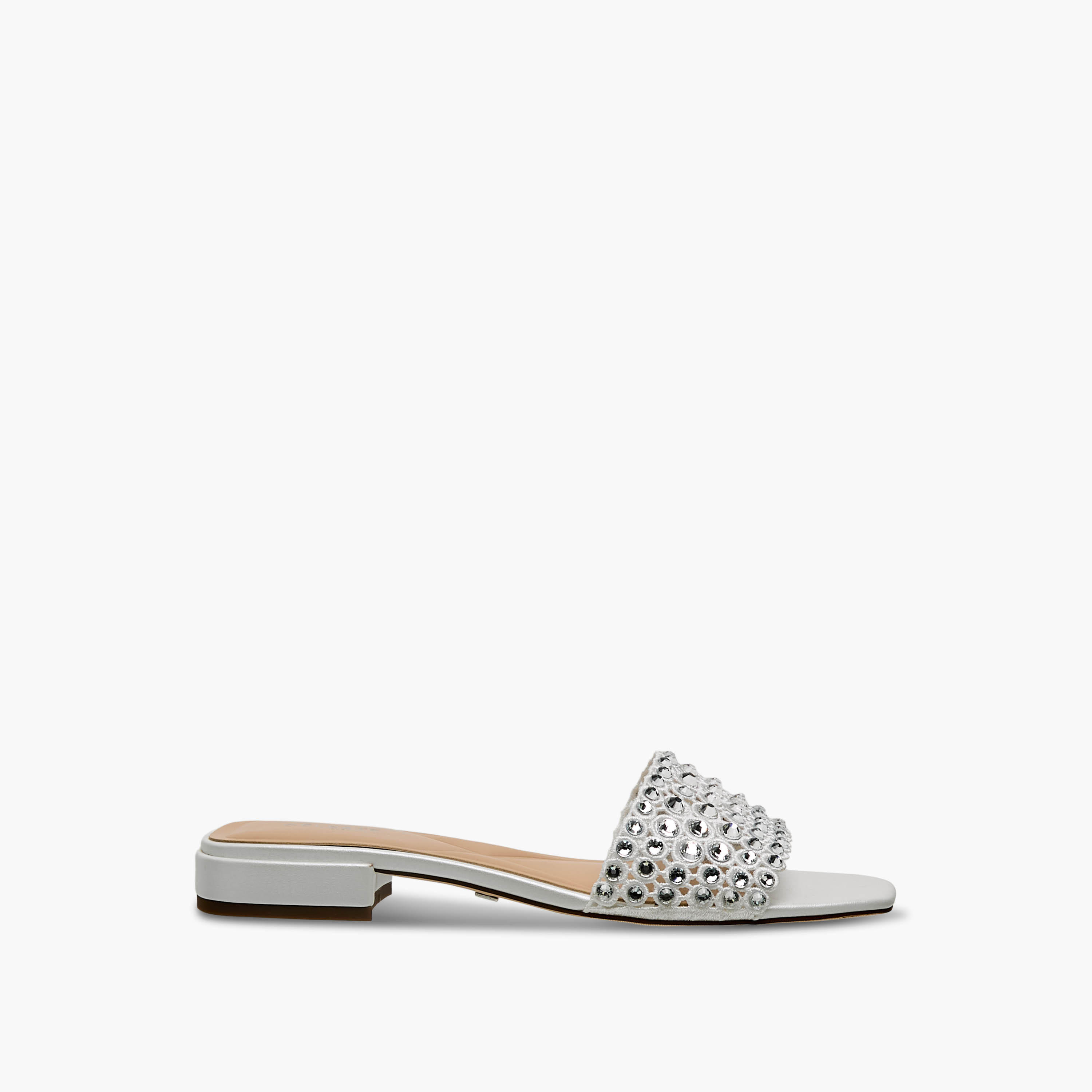 صندل مزين للنساء من سيليست-women-shoes-sandals-heeled-image-3