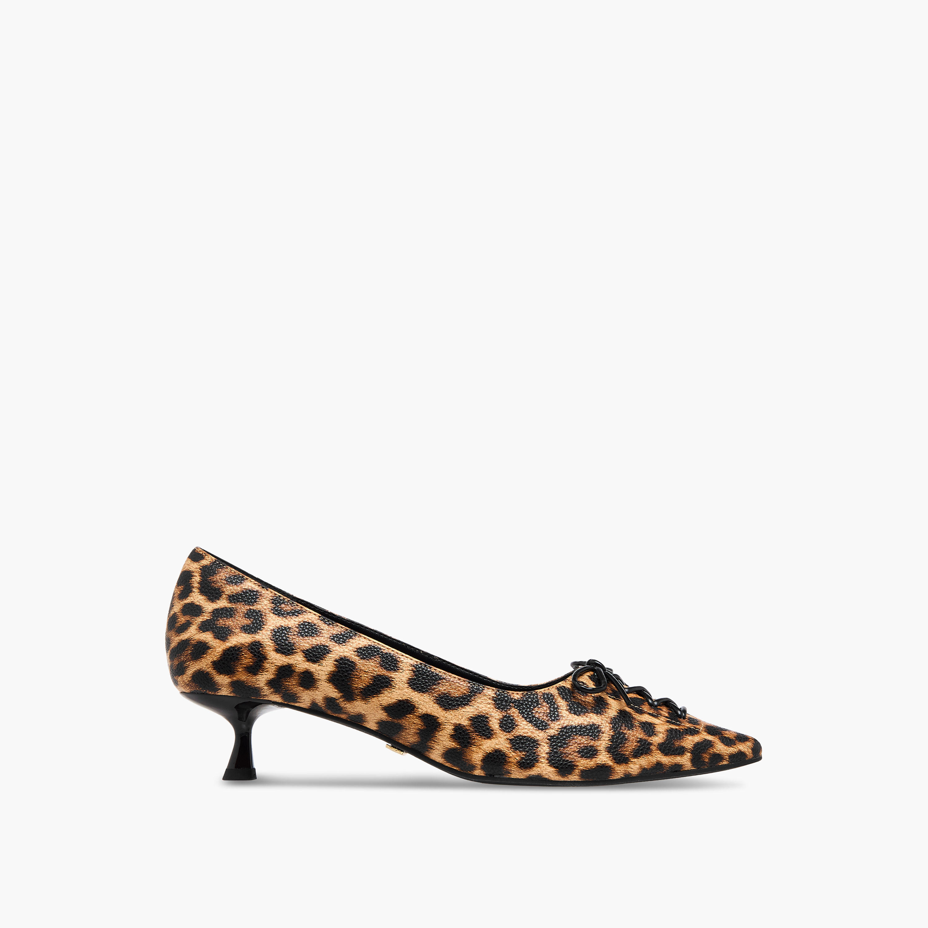 حذاء بومب سهل الارتداء بكعب كيتن للنساء من سيليست-women-shoes-heels-image-3
