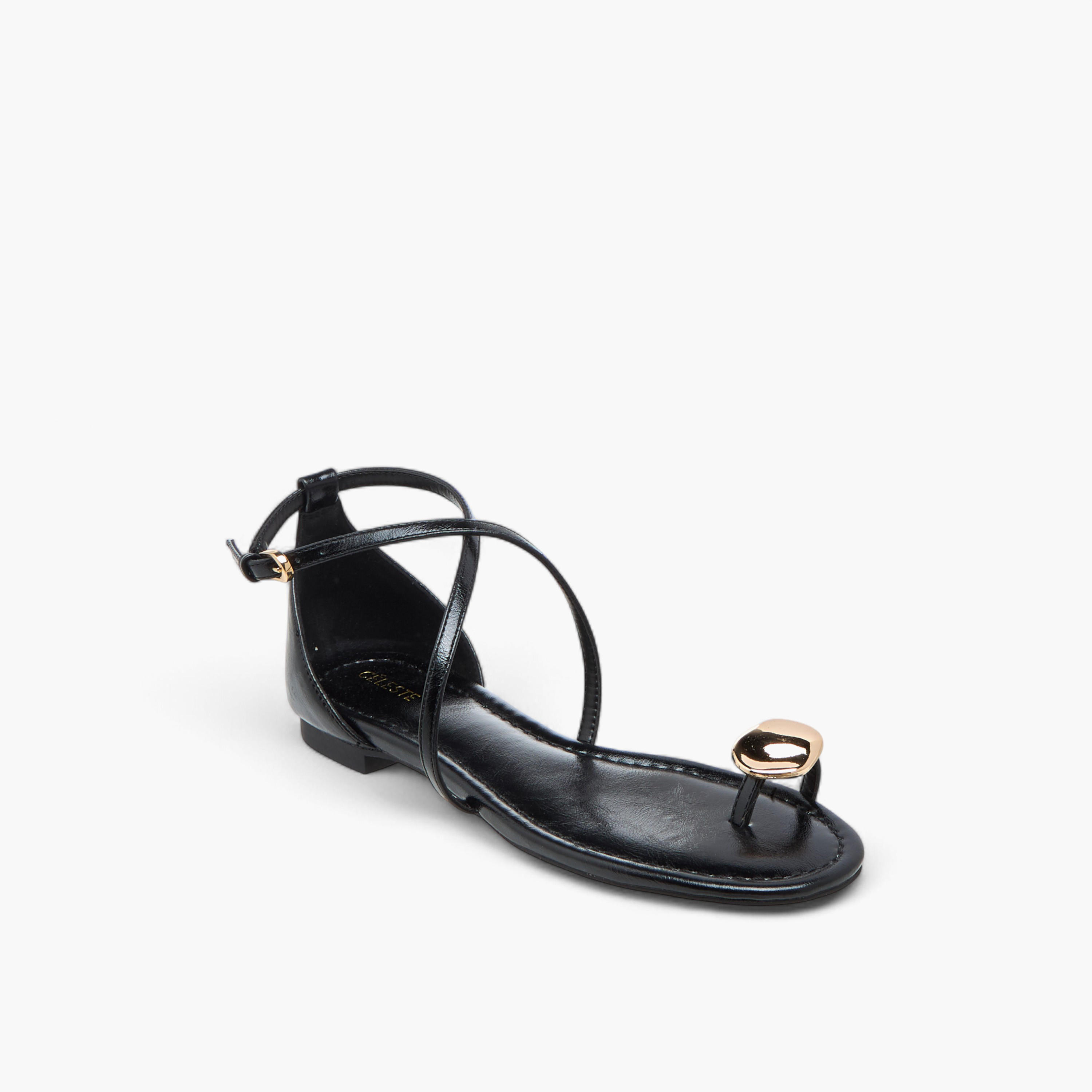 صندل سادة بحزام متقاطع وإبزيم إغلاق للنساء من سيليست-women-shoes-flats-sandals-image-2
