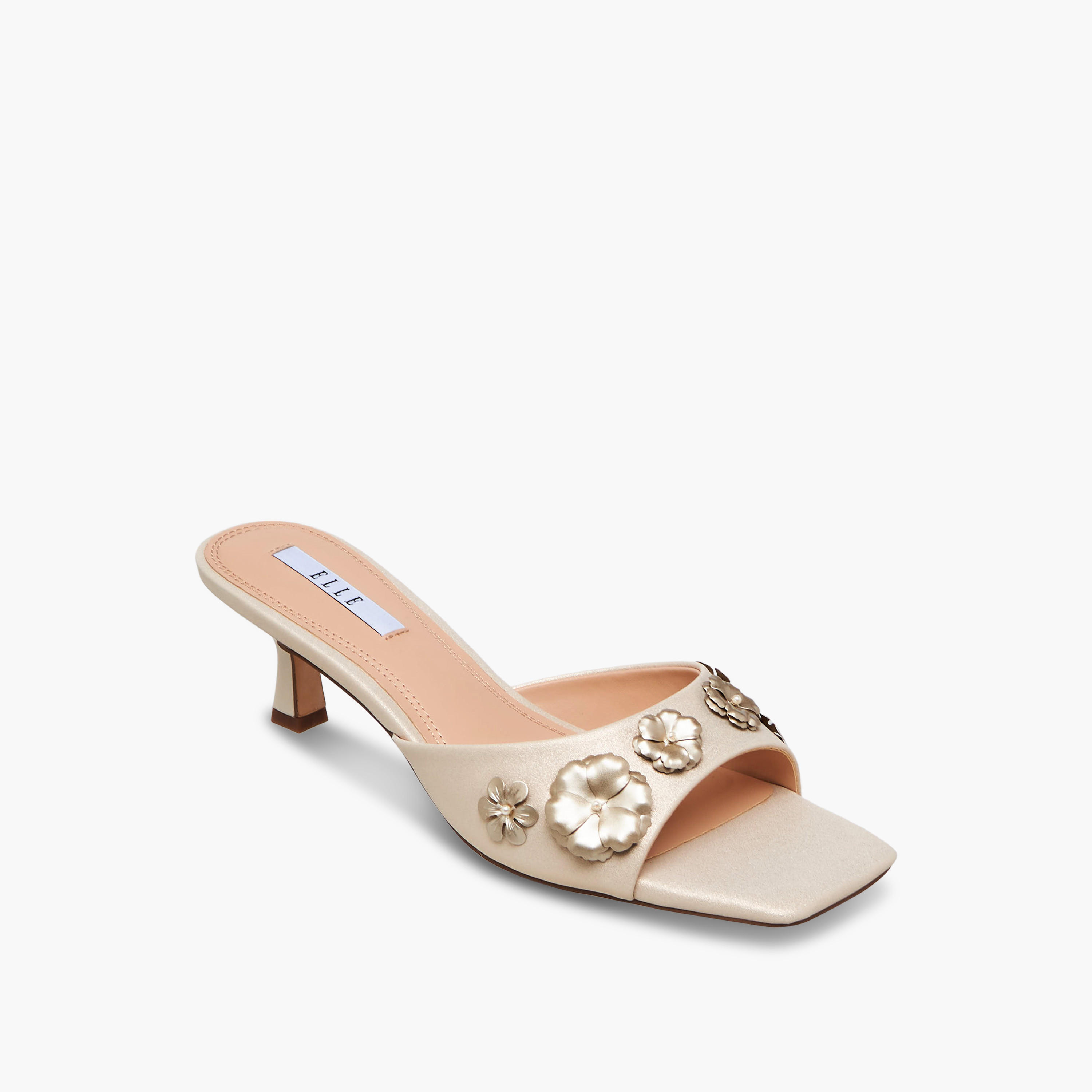 صندل بكعب صغير وبتزيينات زهرية للنساء من إيل-women-shoes-sandals-heeled-image-2