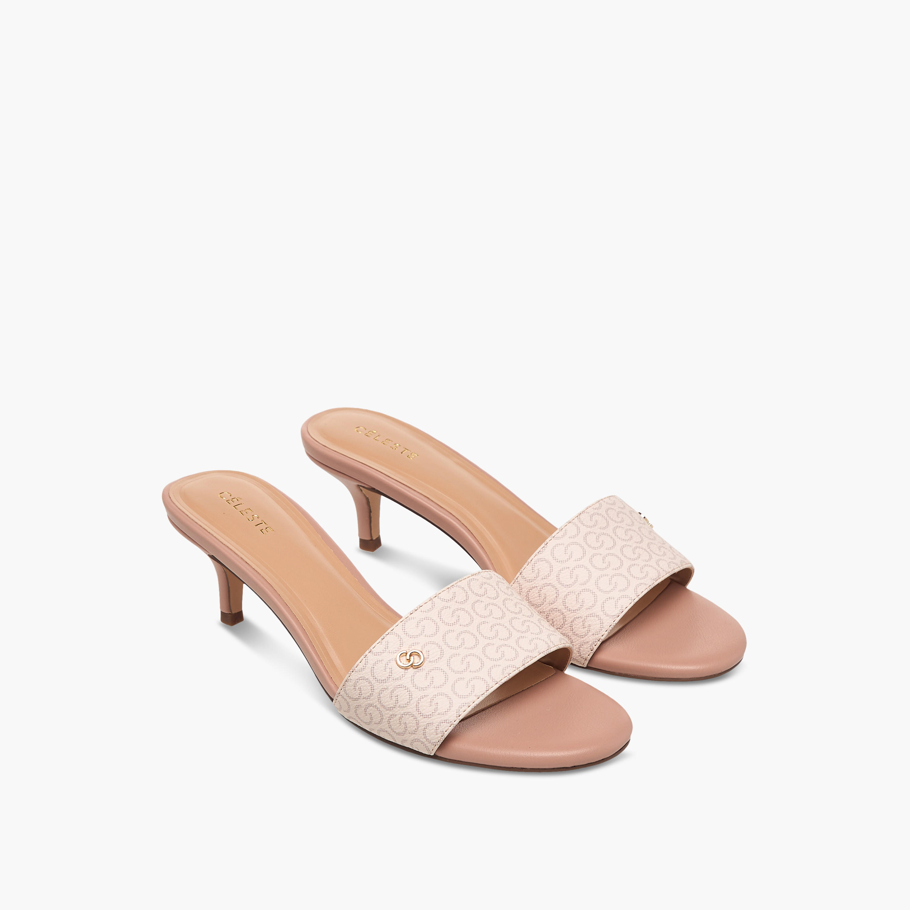 صندل سهل الارتداء بطبعات مونوجرام وكعب صغير للنساء من سيلست-women-shoes-sandals-heeled-image-1