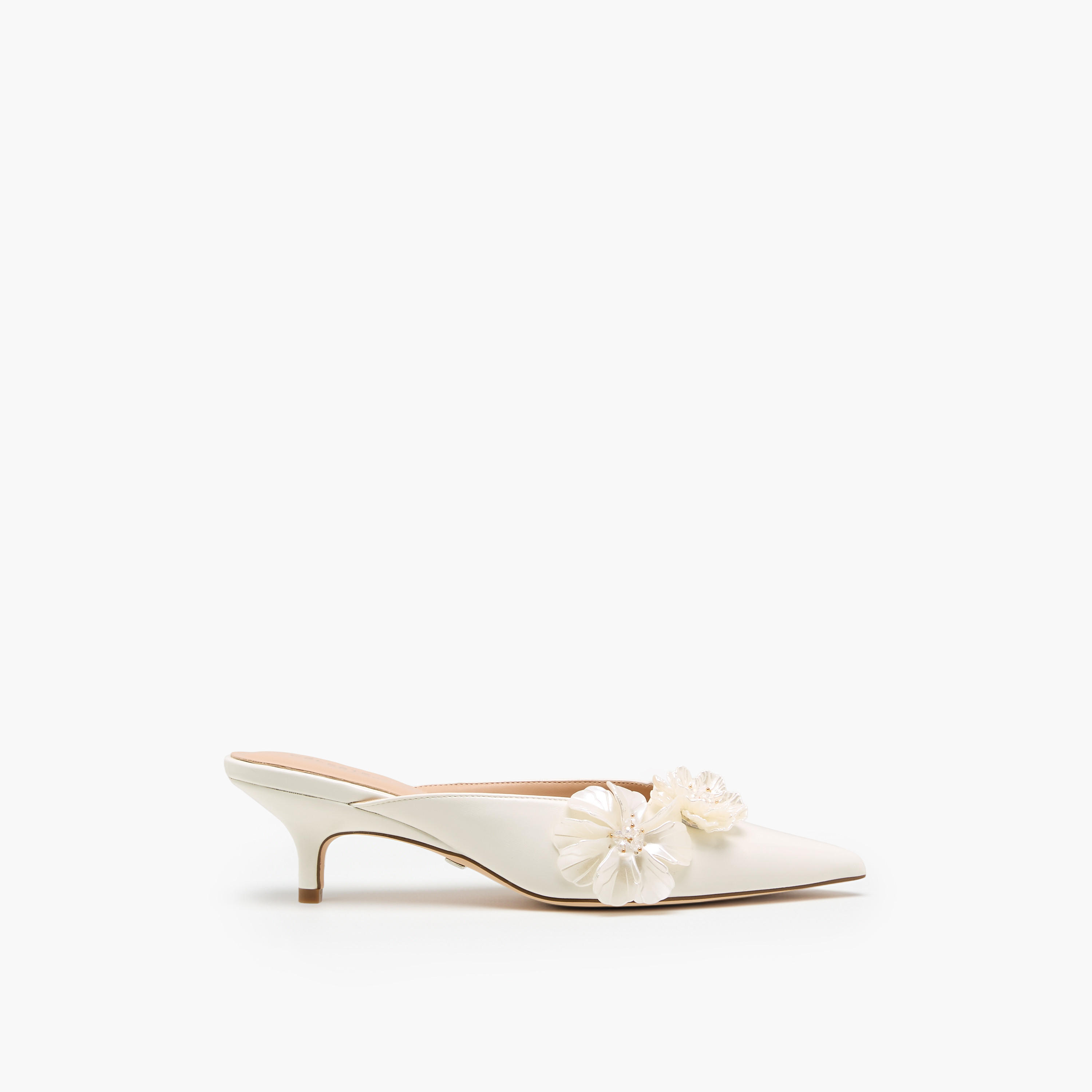 حذاء ميول بزخارف زهريّة للنساء من سيليست-women-shoes-heels-image-3