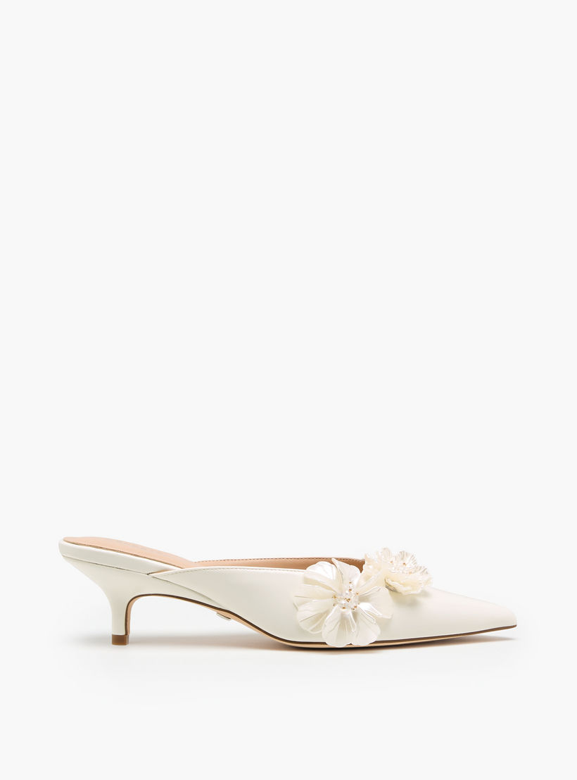 حذاء ميول بزخارف زهريّة للنساء من سيليست-women-shoes-heels-image-3
