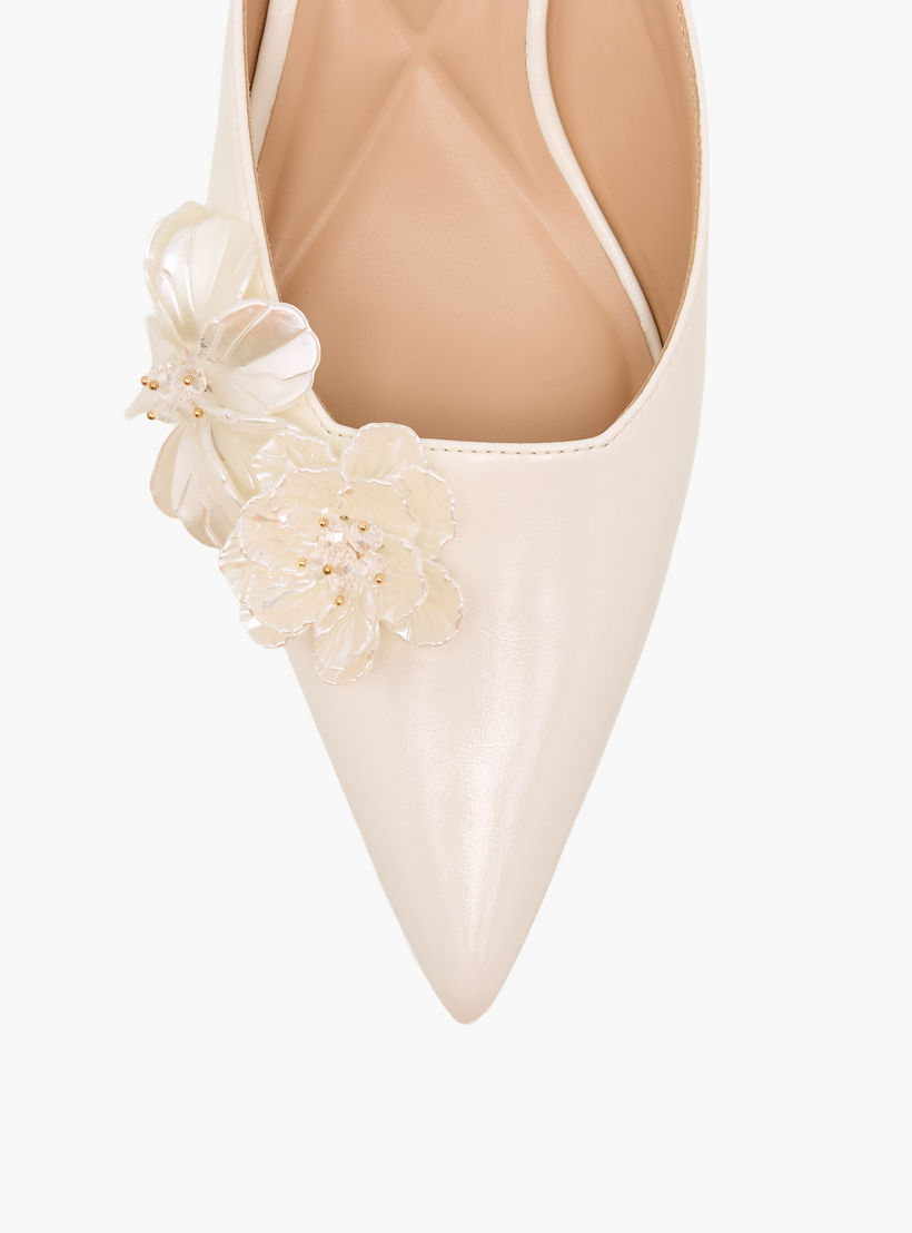 حذاء ميول بزخارف زهريّة للنساء من سيليست-women-shoes-heels-image-4