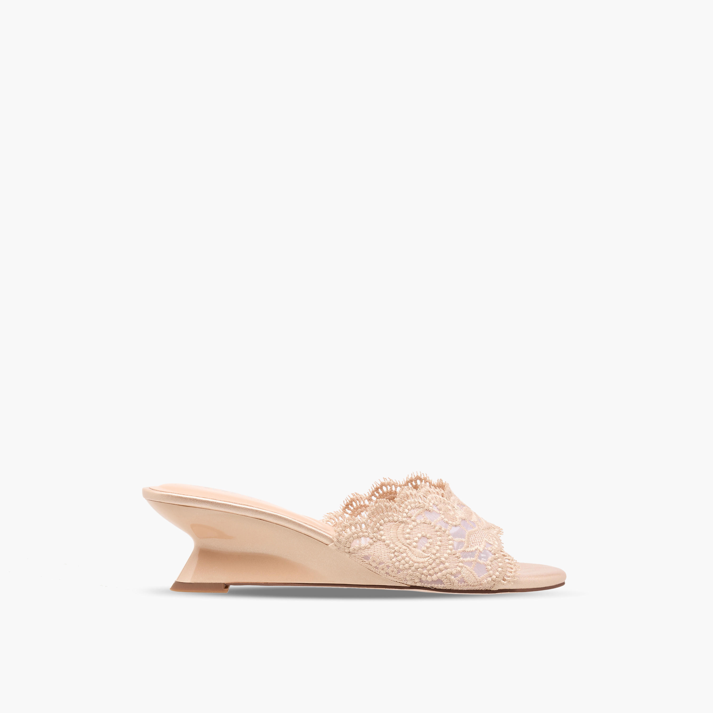 صندل بكعب ويدج للنساء من سيليست-women-shoes-sandals-heeled-image-3