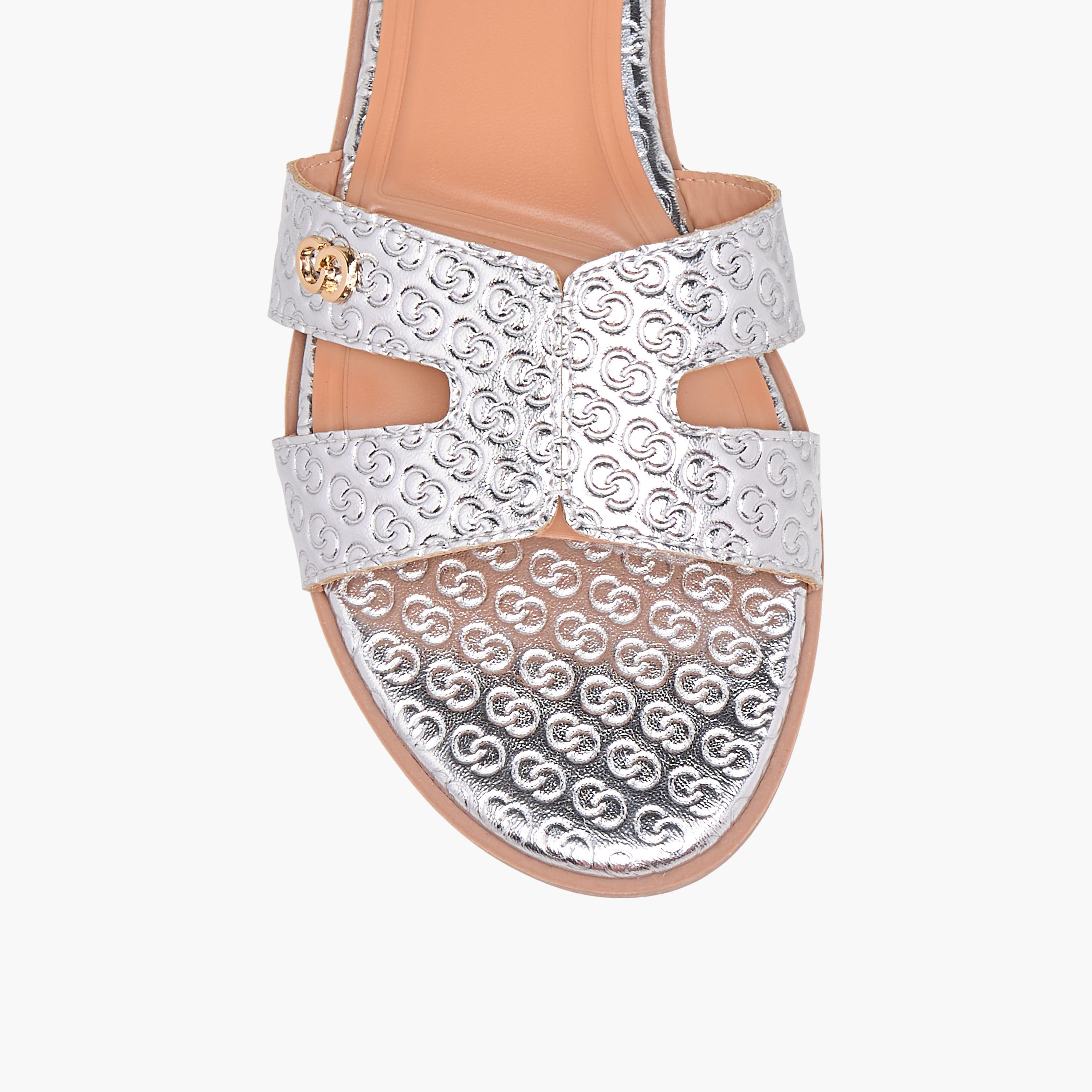 صندل مسطح سهل الارتداء بنقوش مونوجرام للنساء من سيليست-women-shoes-flats-sandals-image-4