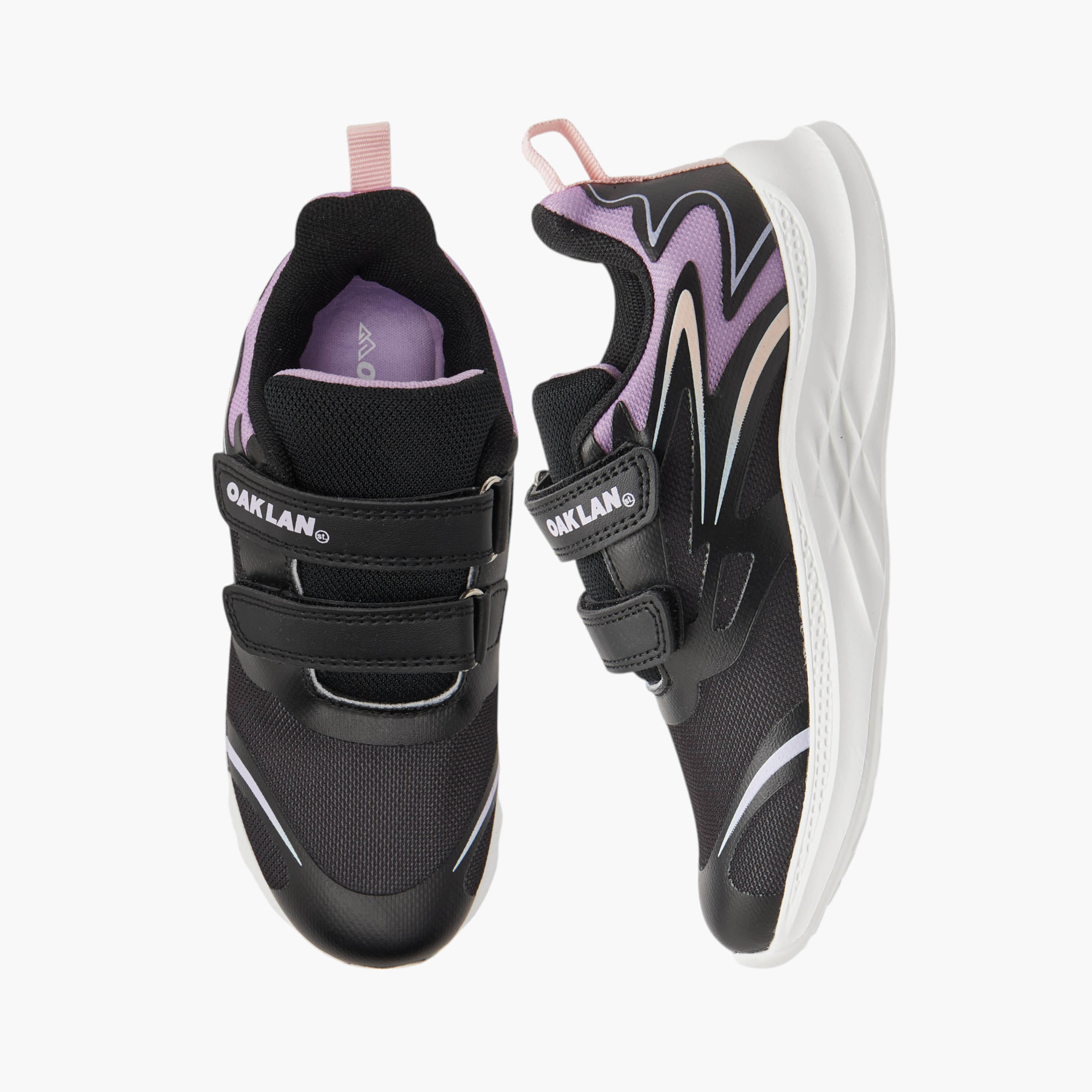 حذاء رياضي بشريط إغلاق لاصق ولسان سحب من أوكلان من شو إكسبرس-girls-shoes-sneakers-image-1