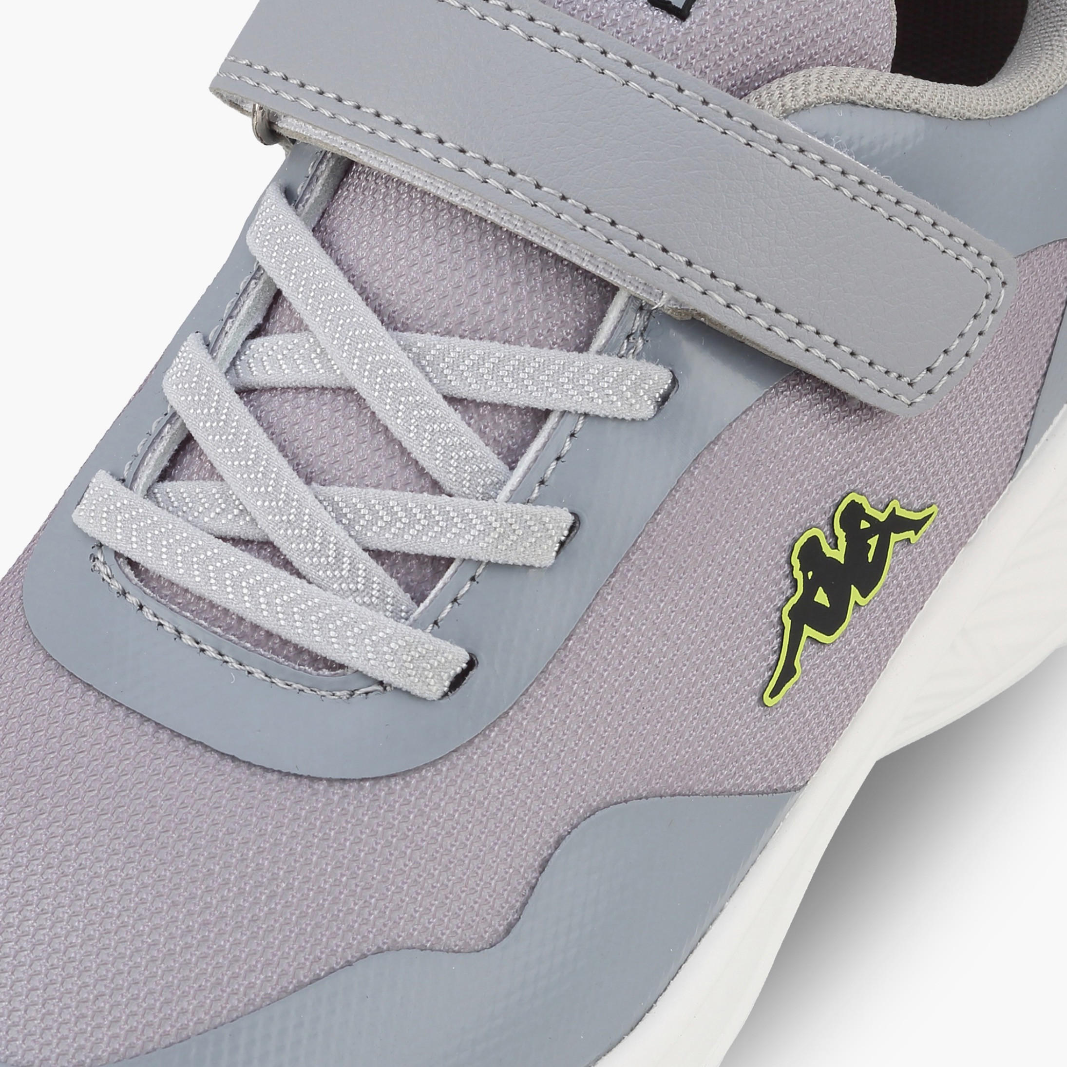 حذاء رياضي بتصميم شعار وشريط إغلاق لاصق للأطفال من كابا-girls-shoes-sneakers-image-4