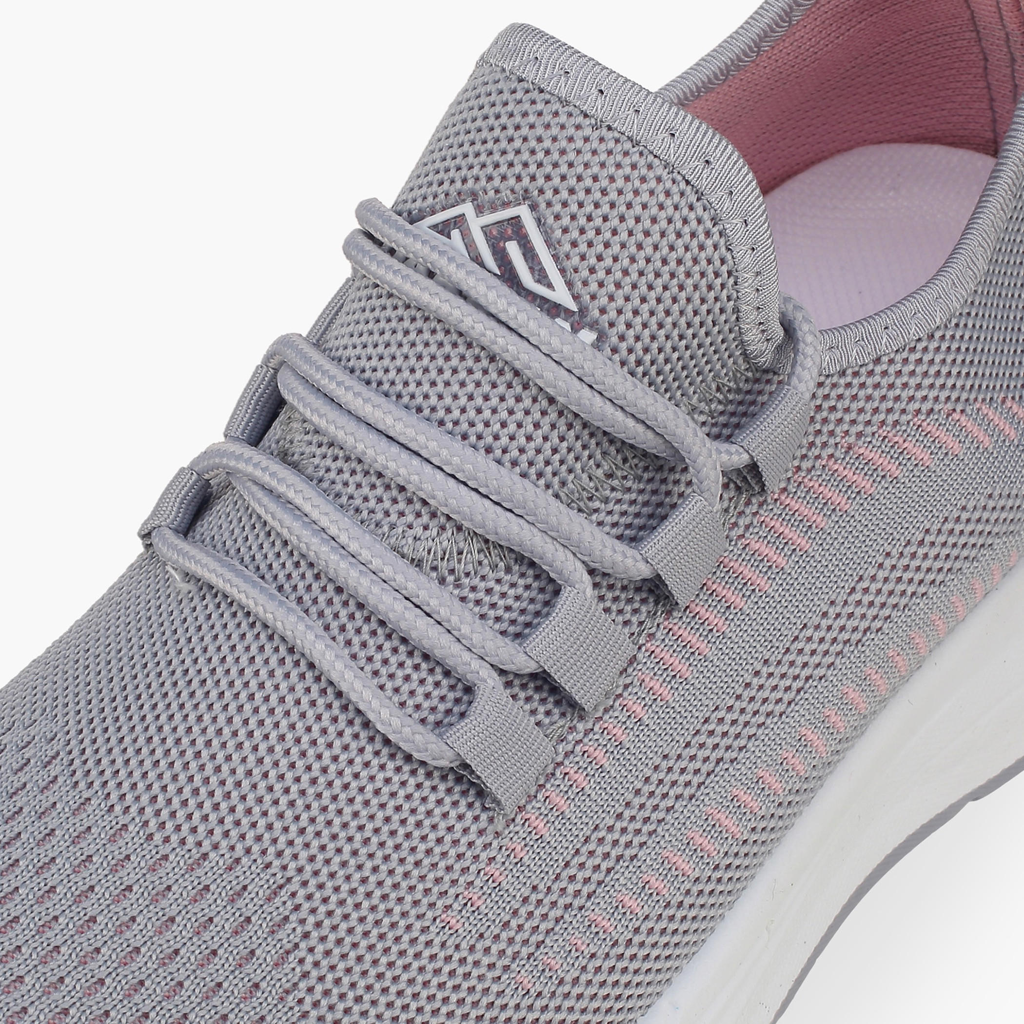 حذاء رياضي سهل الارتداء للنساء من أوكلان من شو إكسبريس-sports-women-shoes-image-4