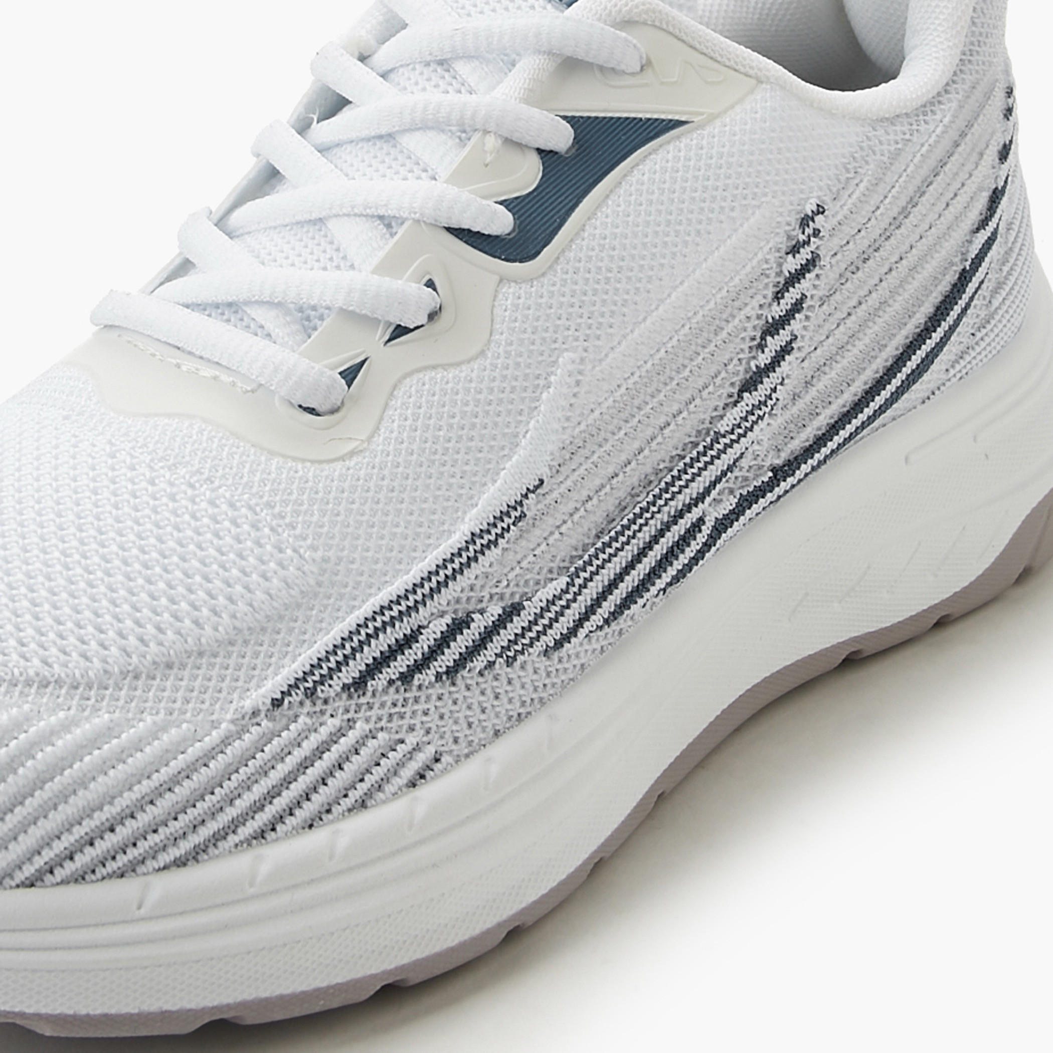 حذاء رياضي برباط إغلاق للرجال من أوكلان من شو إكسبريس-men-shoes-sports-image-4