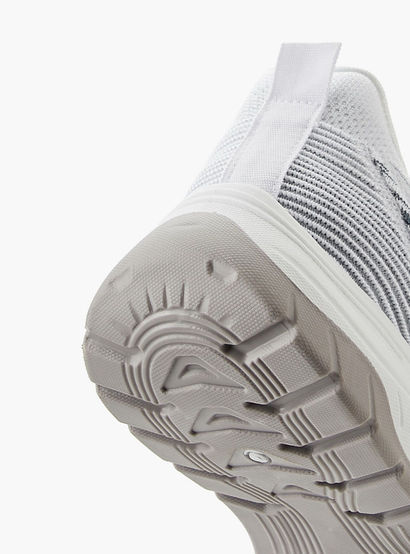 حذاء رياضي برباط إغلاق للرجال من أوكلان من شو إكسبريس-men-shoes-sports-image-5