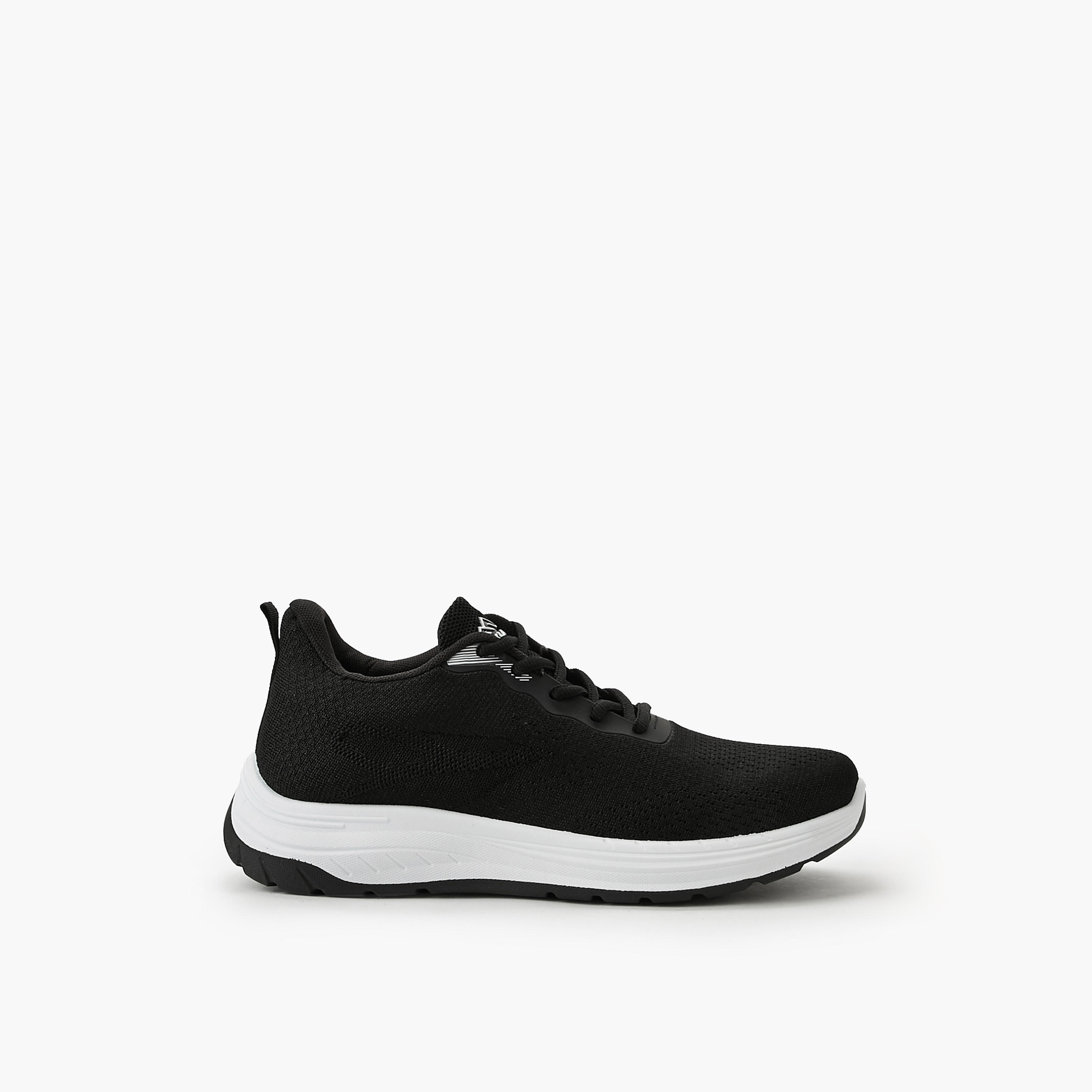 حذاء رياضي برباط إغلاق للرجال من أوكلان من شو إكسبريس-men-shoes-sports-image-2