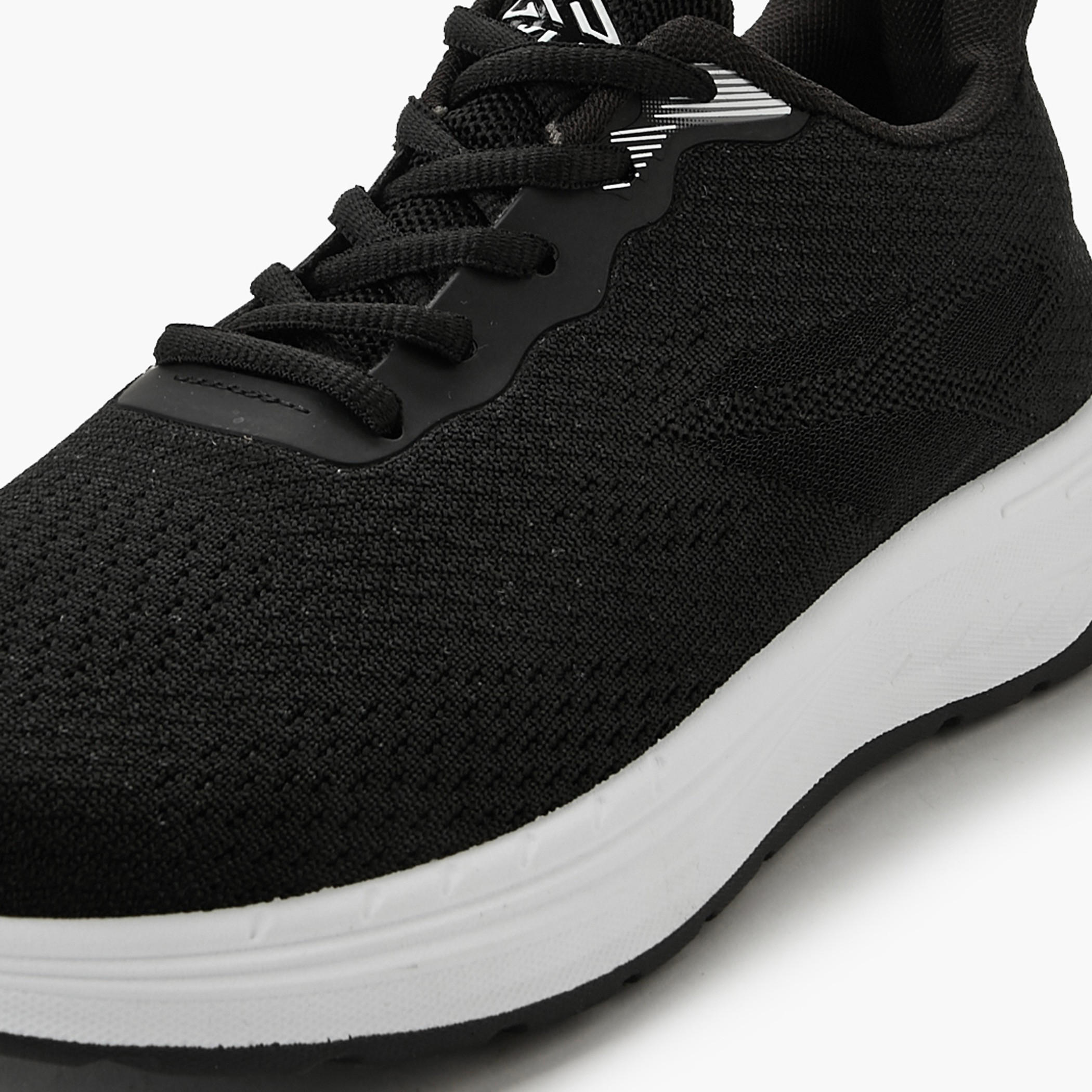 حذاء رياضي برباط إغلاق للرجال من أوكلان من شو إكسبريس-men-shoes-sports-image-4