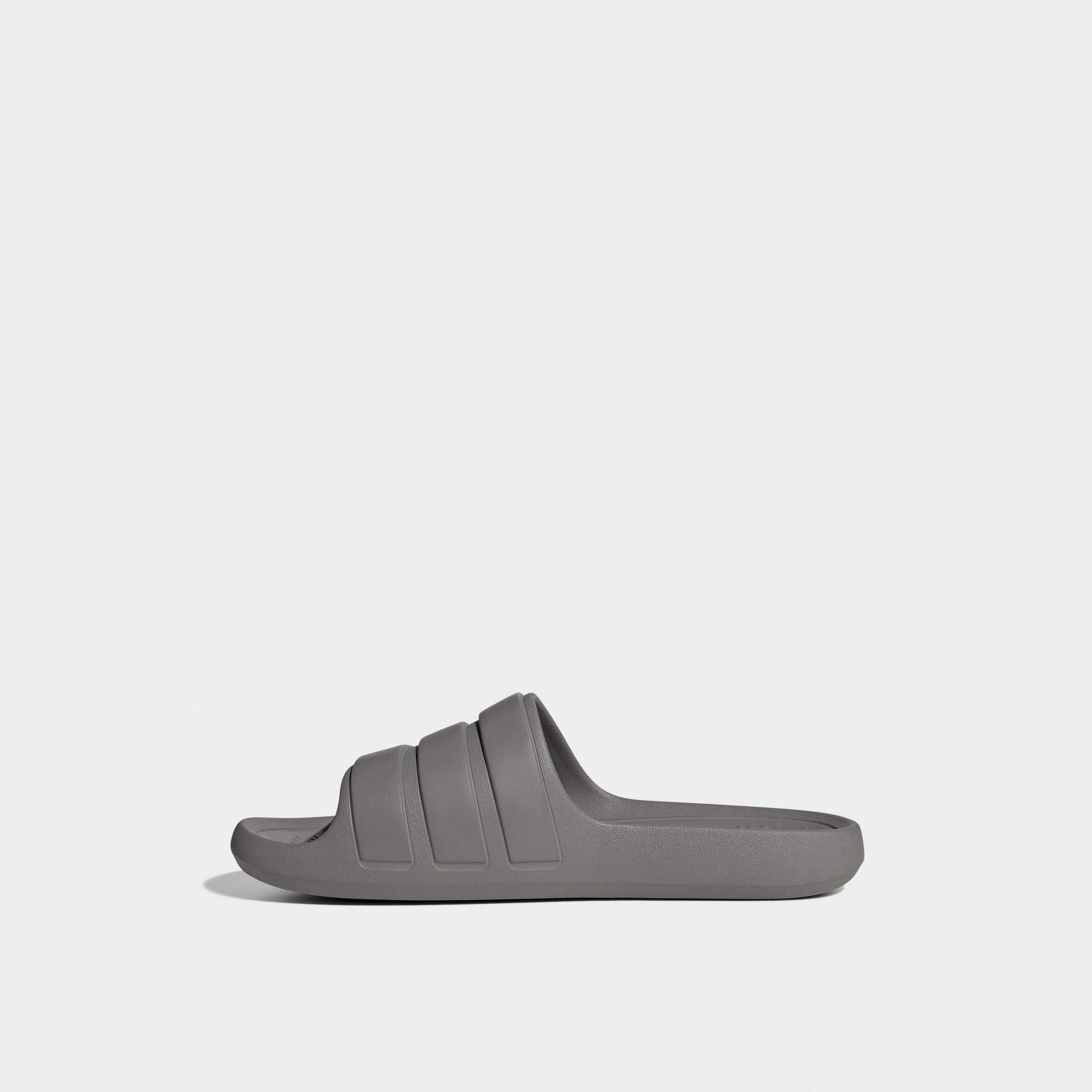 شبشب بلون سادة أديليت فلو للرجال من أديداس-men-shoes-flipflopsandslides-image-4