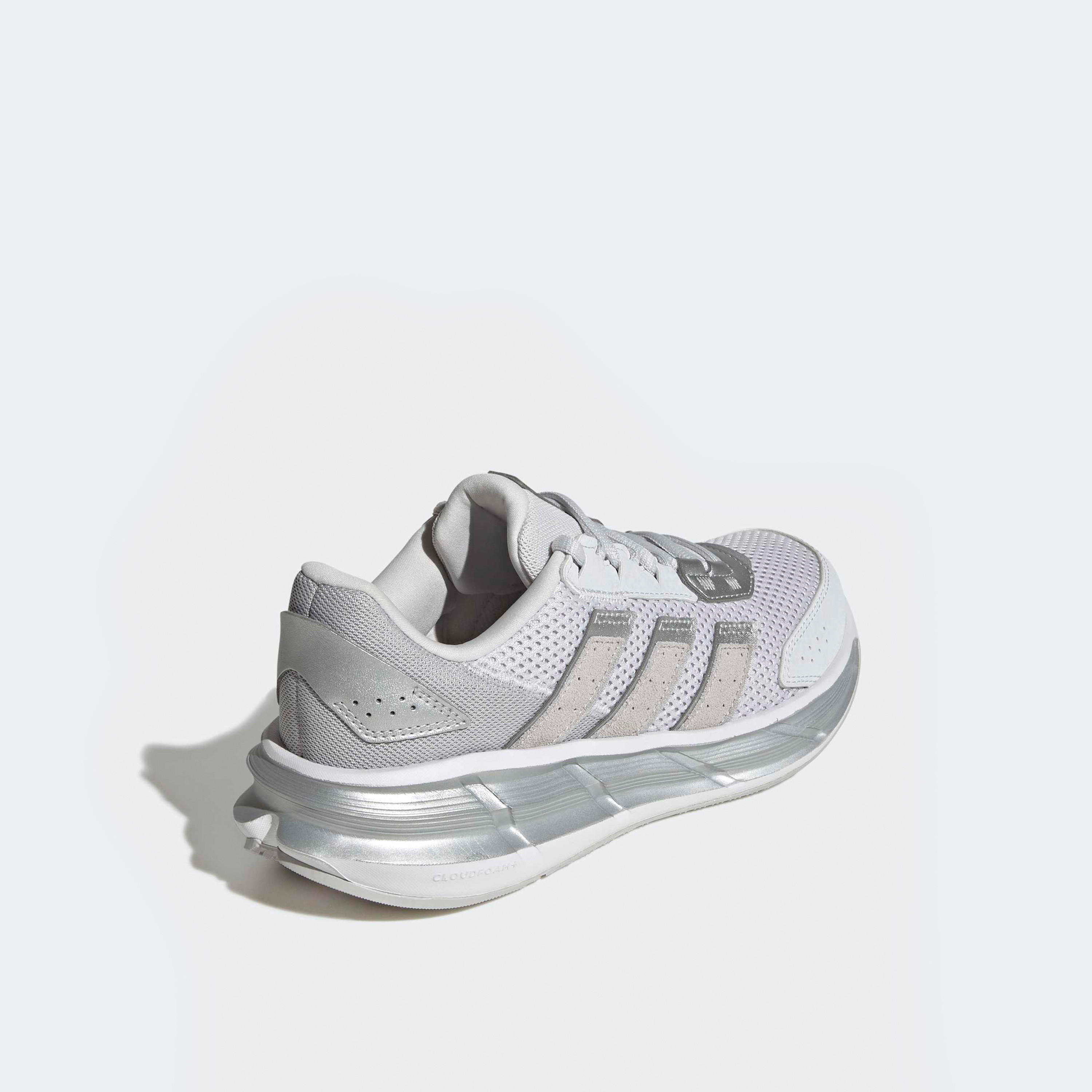 حذاء سنيكرز بطول الكاحل ورباط إغلاق أستراستار للنساء من أديداس-sports-women-shoes-image-5