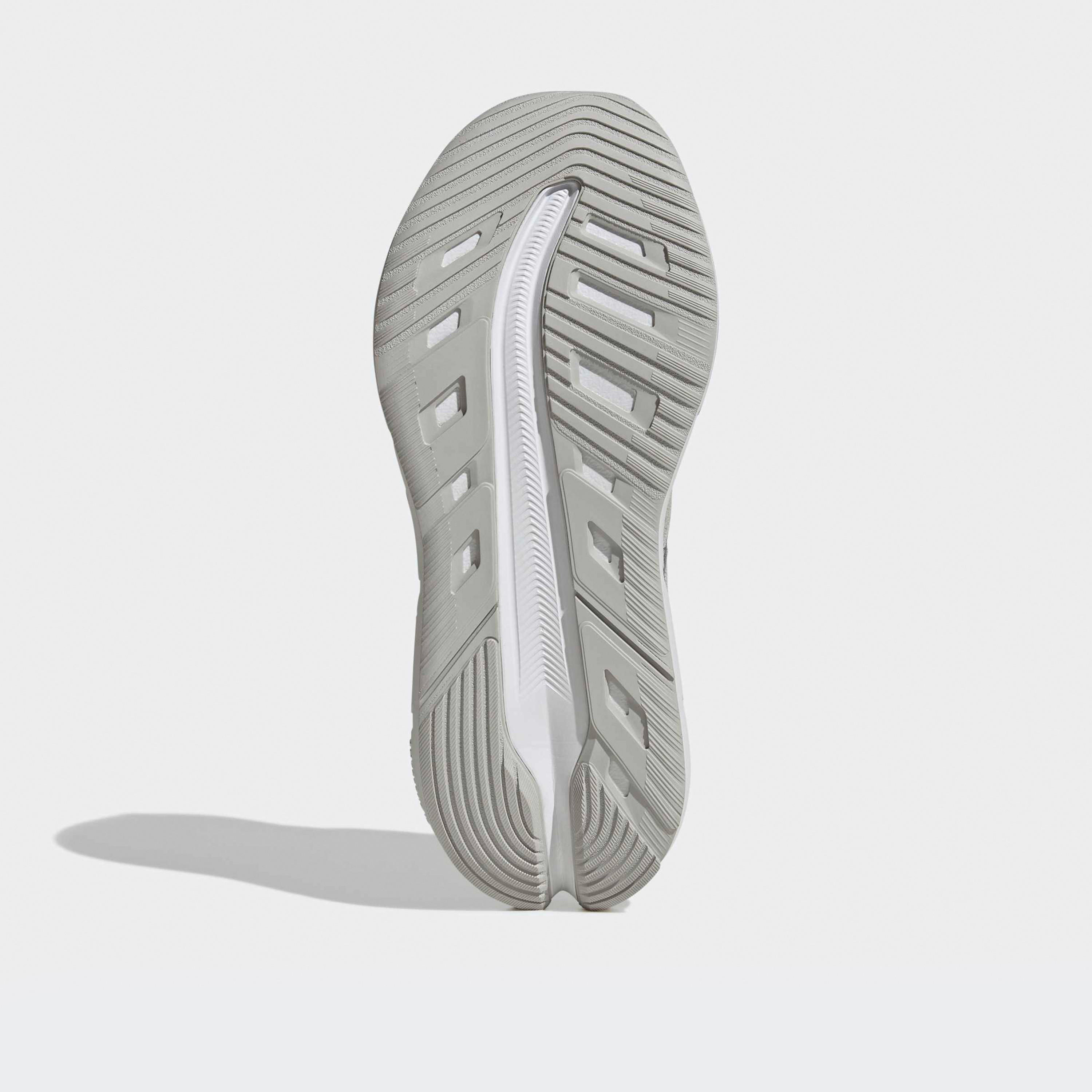 حذاء سنيكرز بطول الكاحل ورباط إغلاق أستراستار للنساء من أديداس-sports-women-shoes-image-6