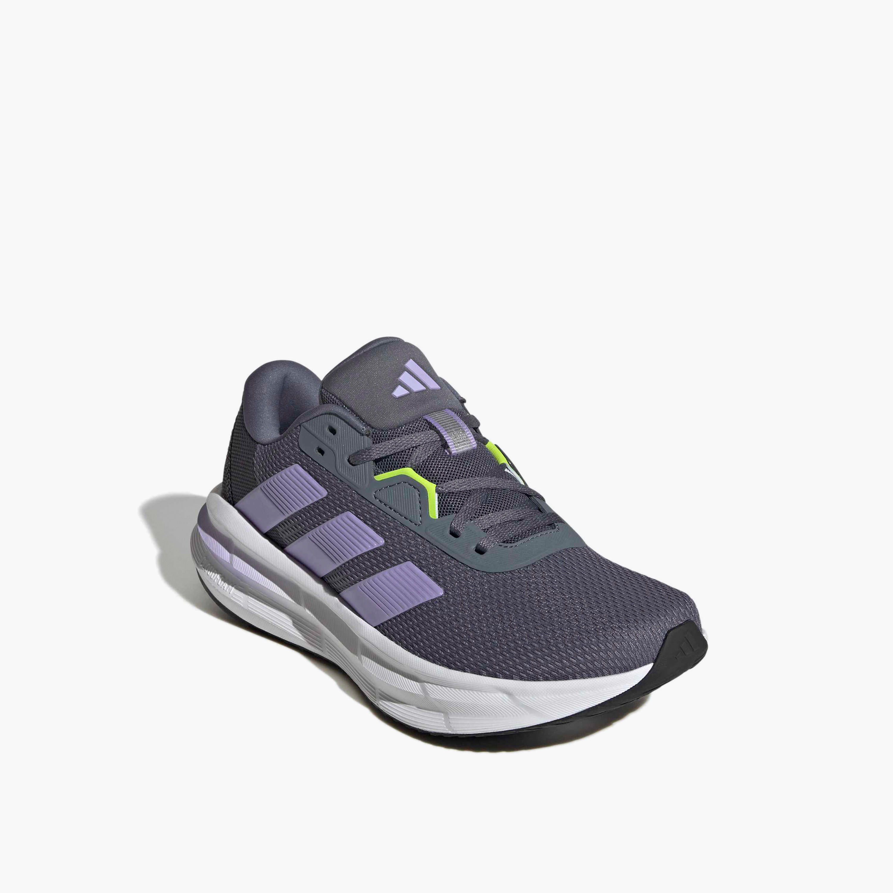 حذاء رياضي برباط إغلاق جالكسي 7 للنساء من أديداس-sports-women-shoes-image-1